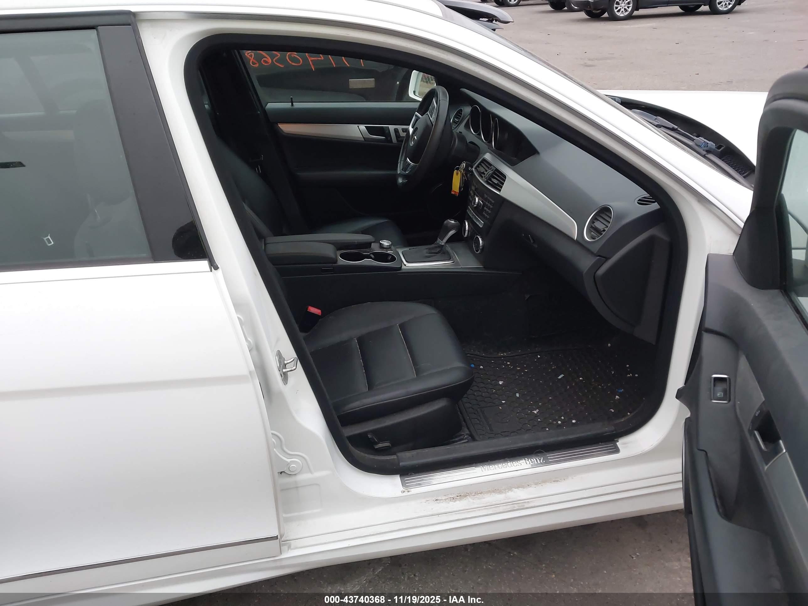 MERCEDES-BENZ C image 5