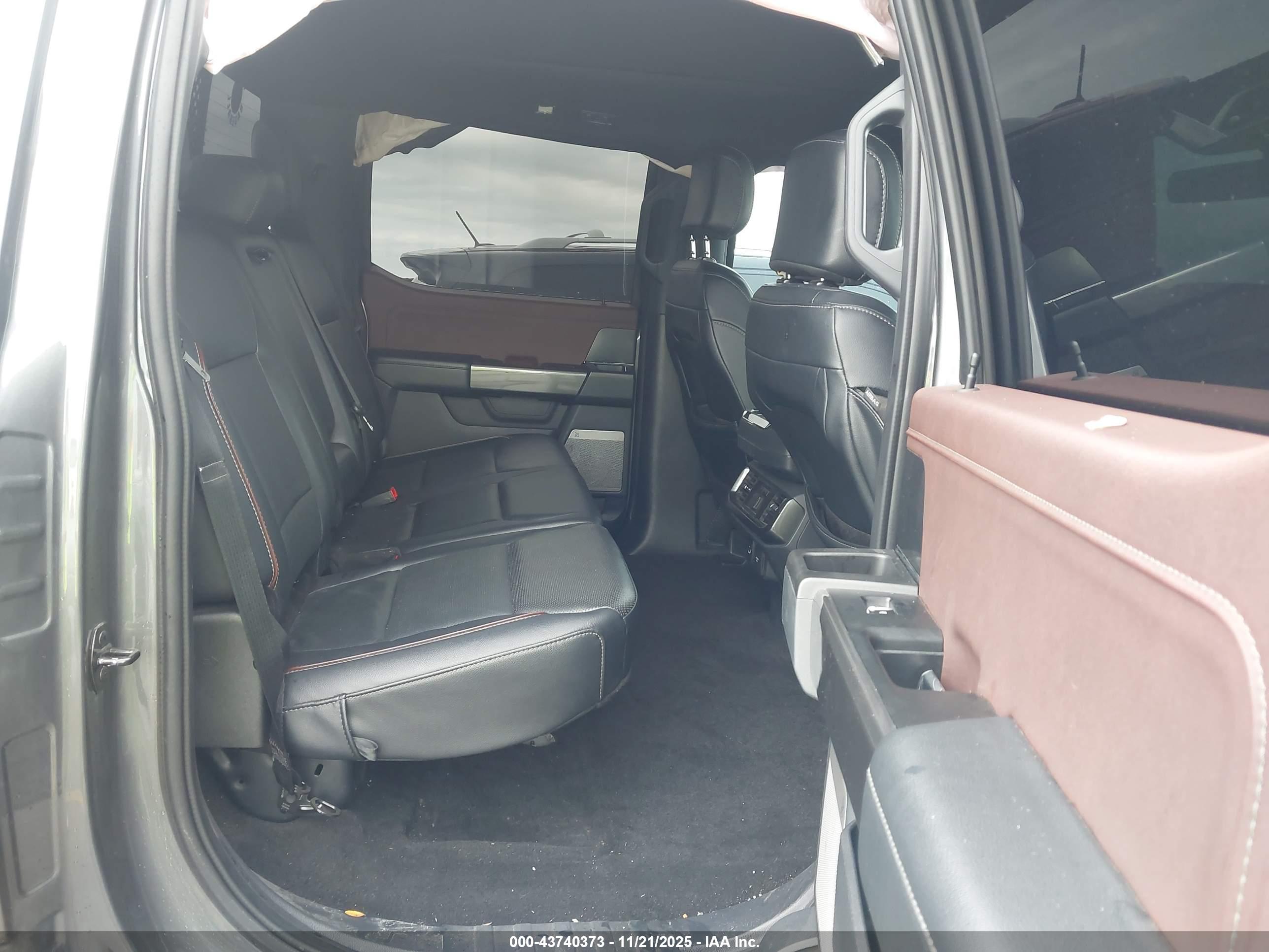 FORD F-150 image 8