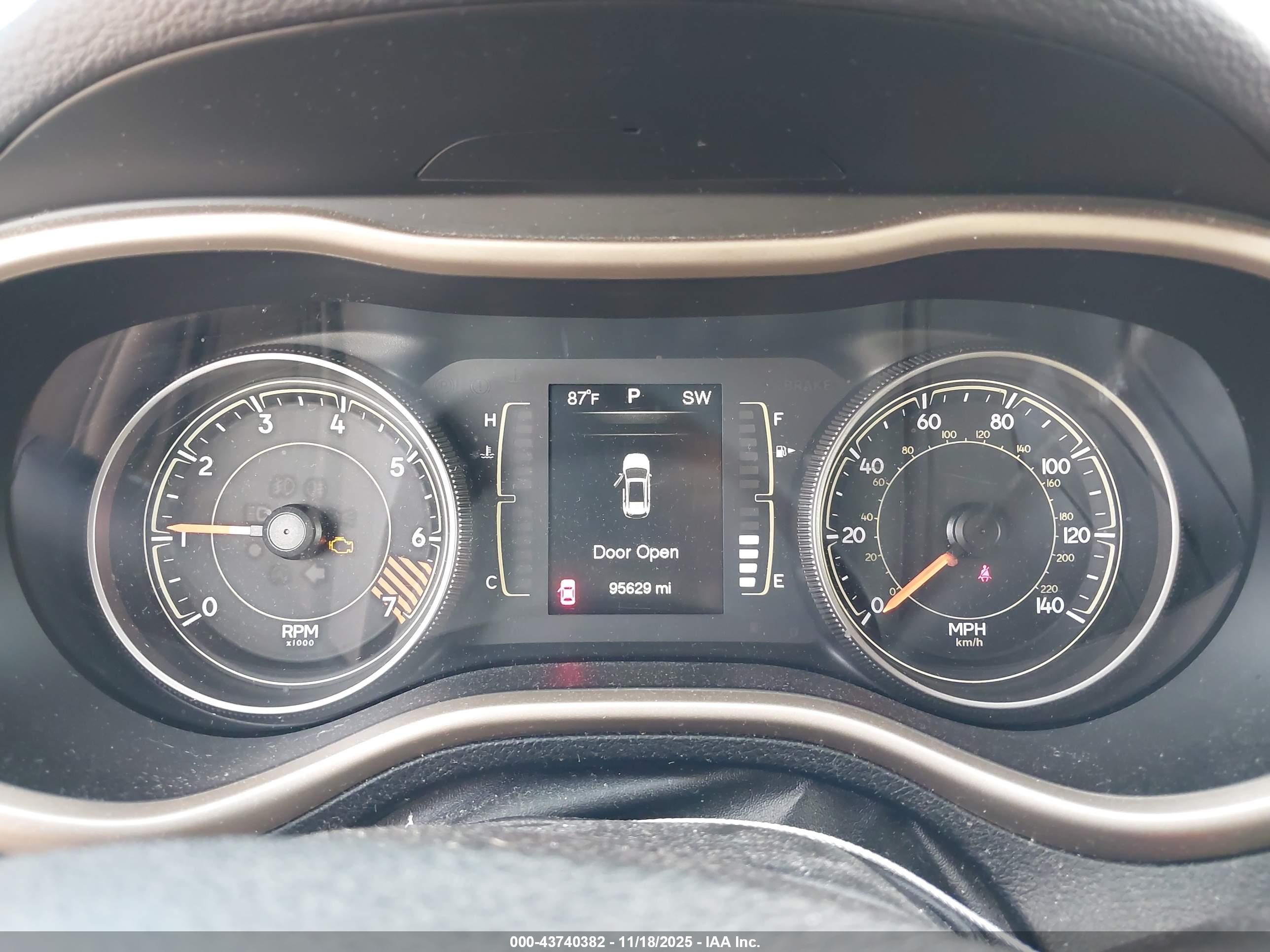 JEEP CHEROKEE image 7