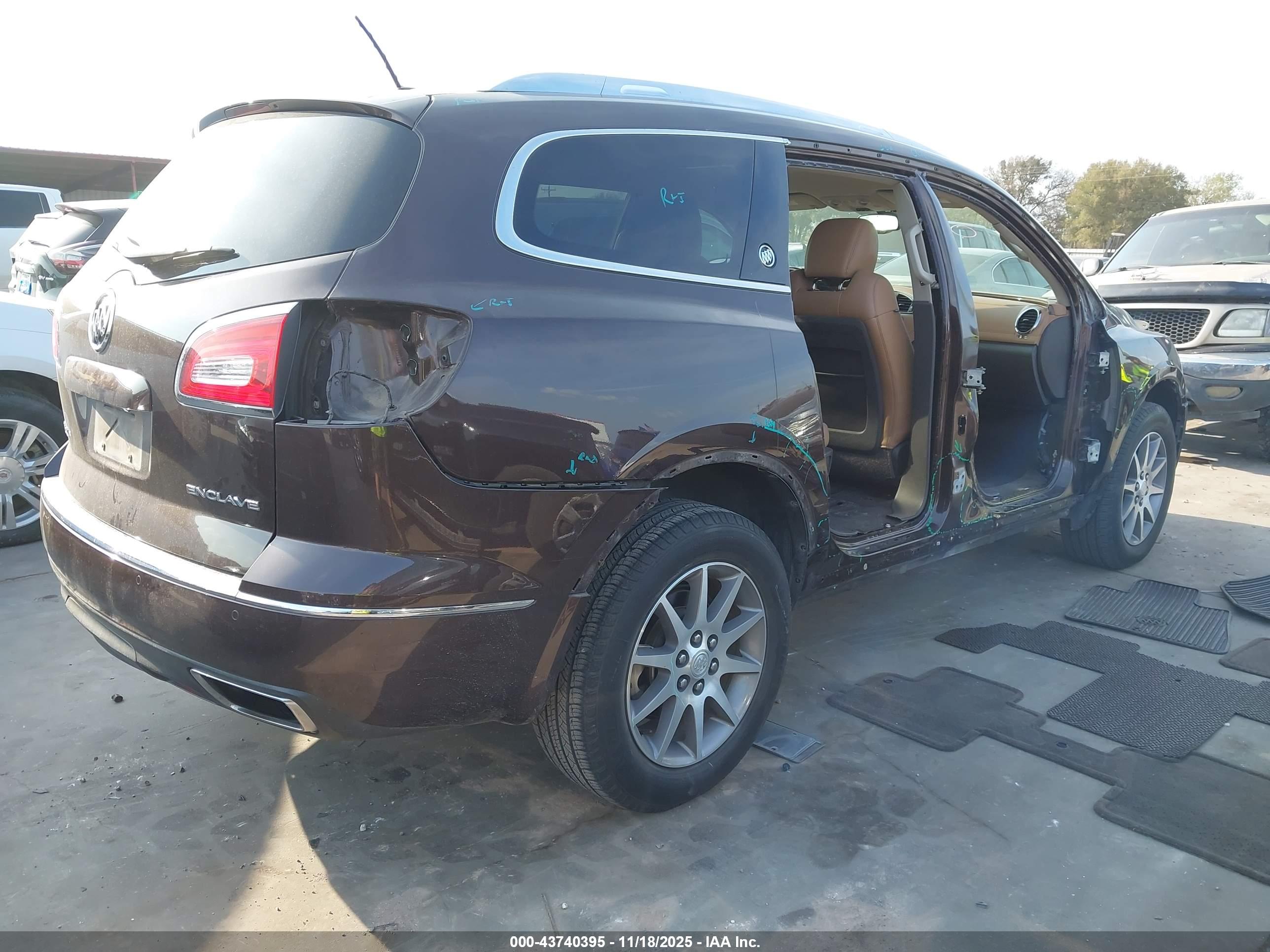 BUICK ENCLAVE image 4