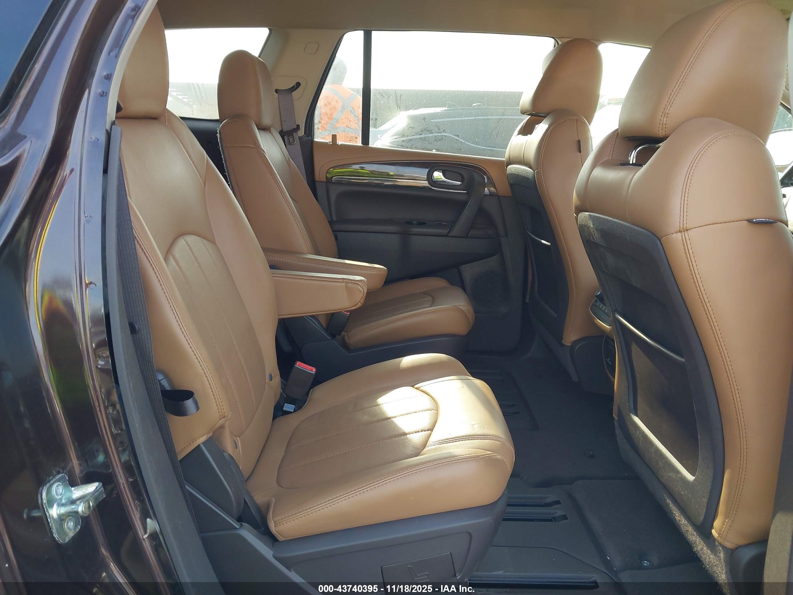 BUICK ENCLAVE image 8