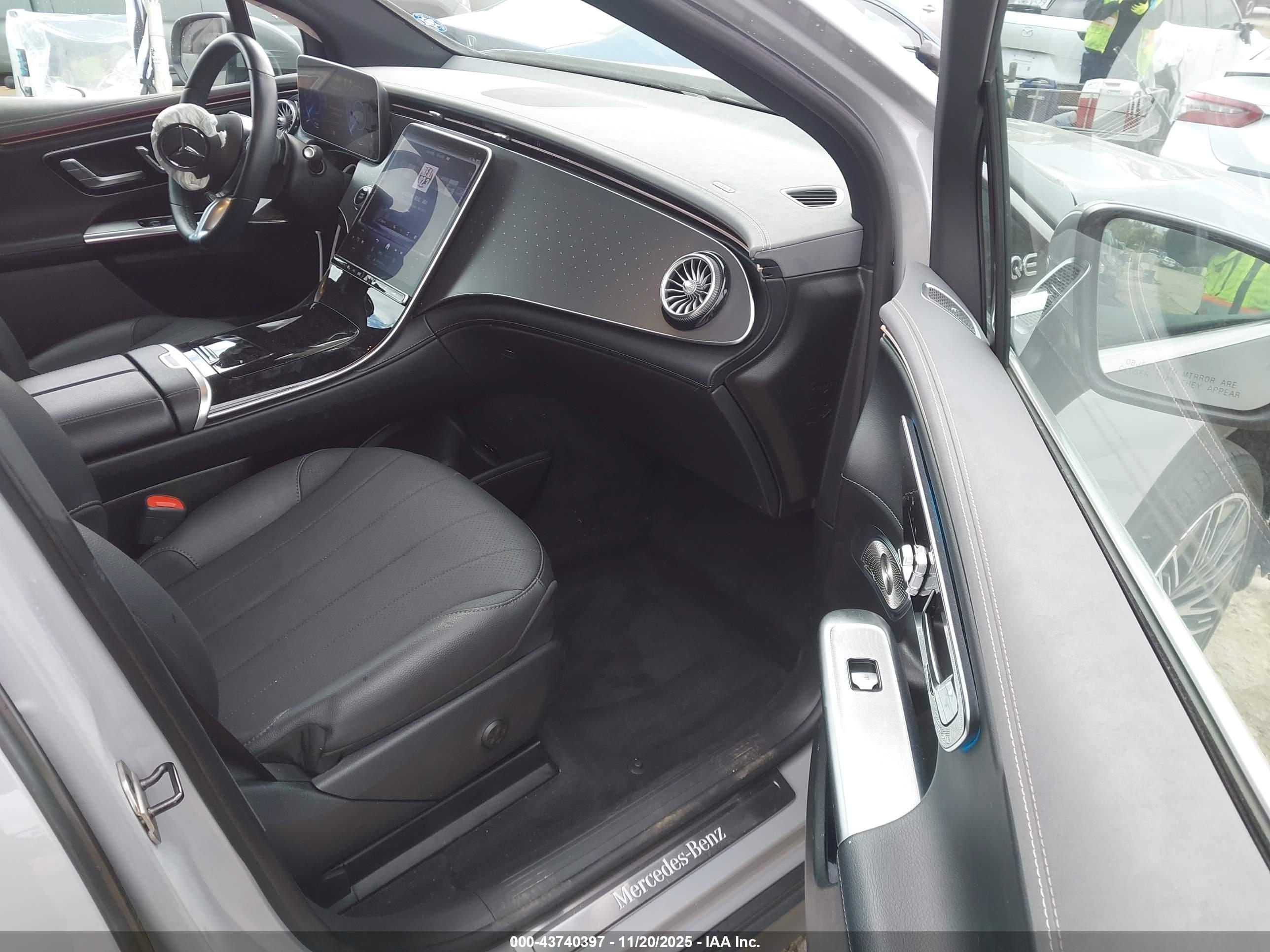 MERCEDES-BENZ EQE image 5