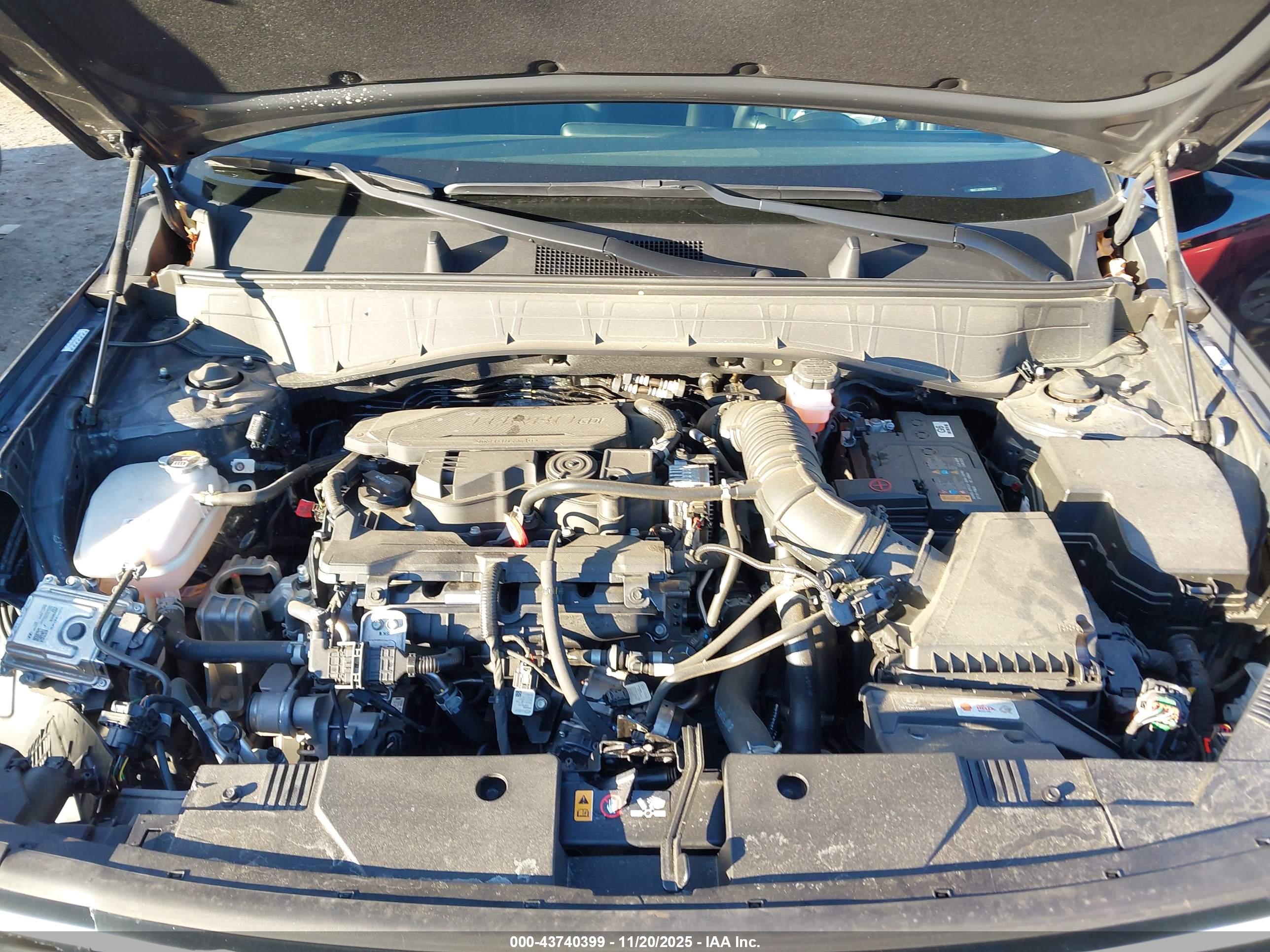 HYUNDAI KONA image 10