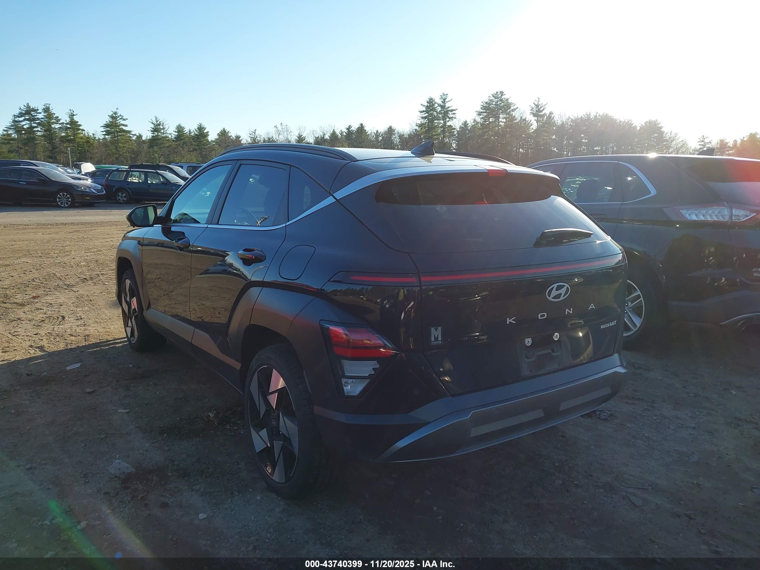 HYUNDAI KONA image 3