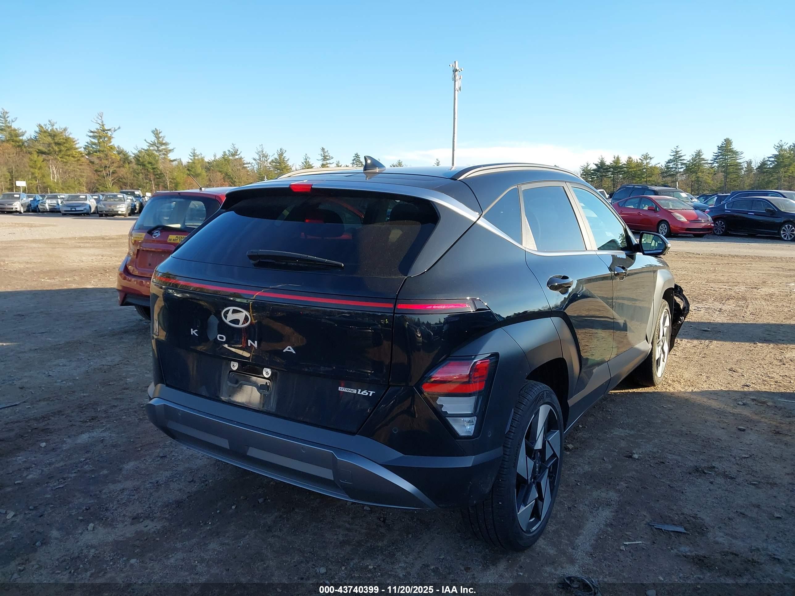 HYUNDAI KONA image 4
