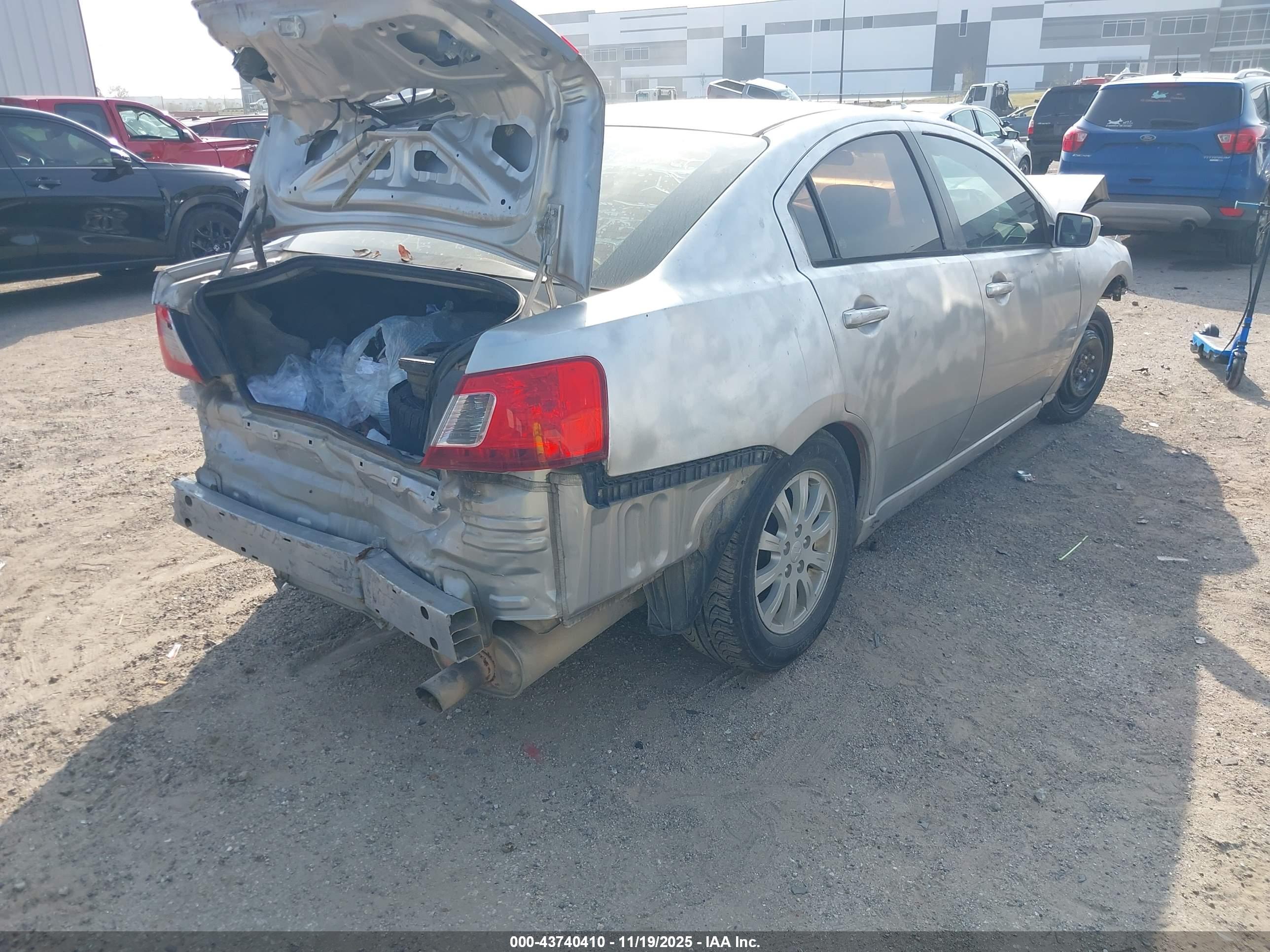 MITSUBISHI GALANT image 4