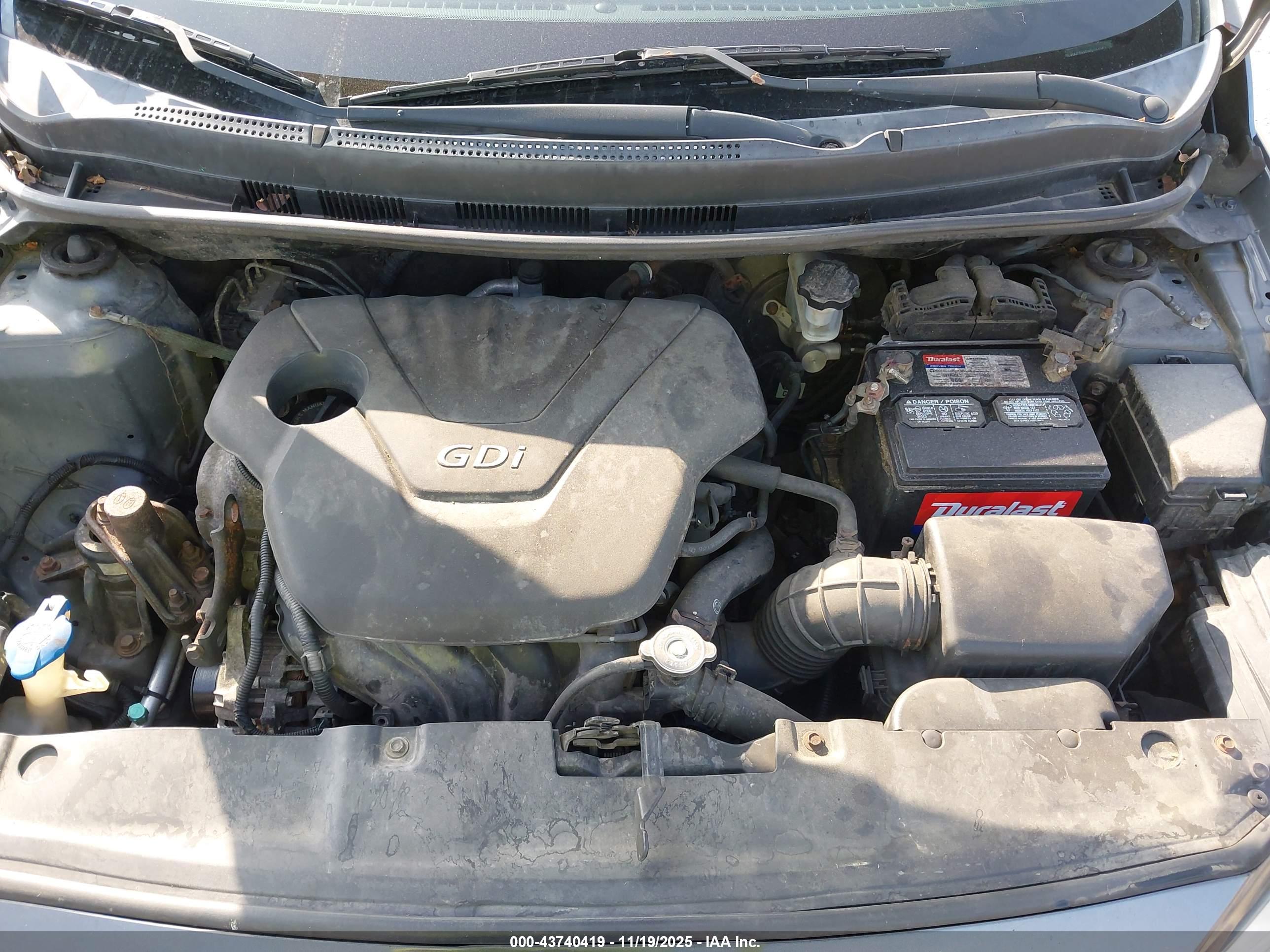HYUNDAI ACCENT image 10