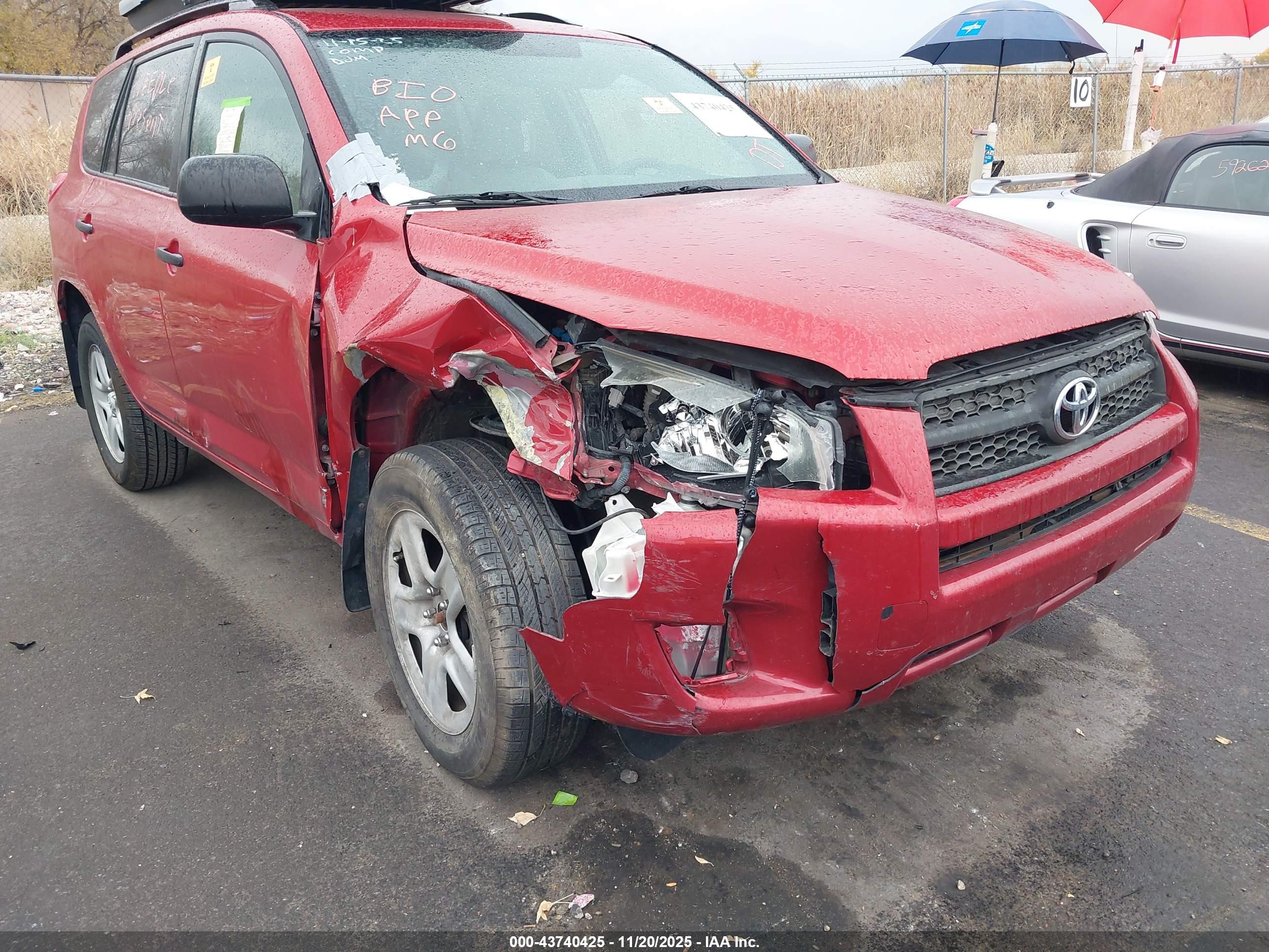 TOYOTA RAV4 image 6
