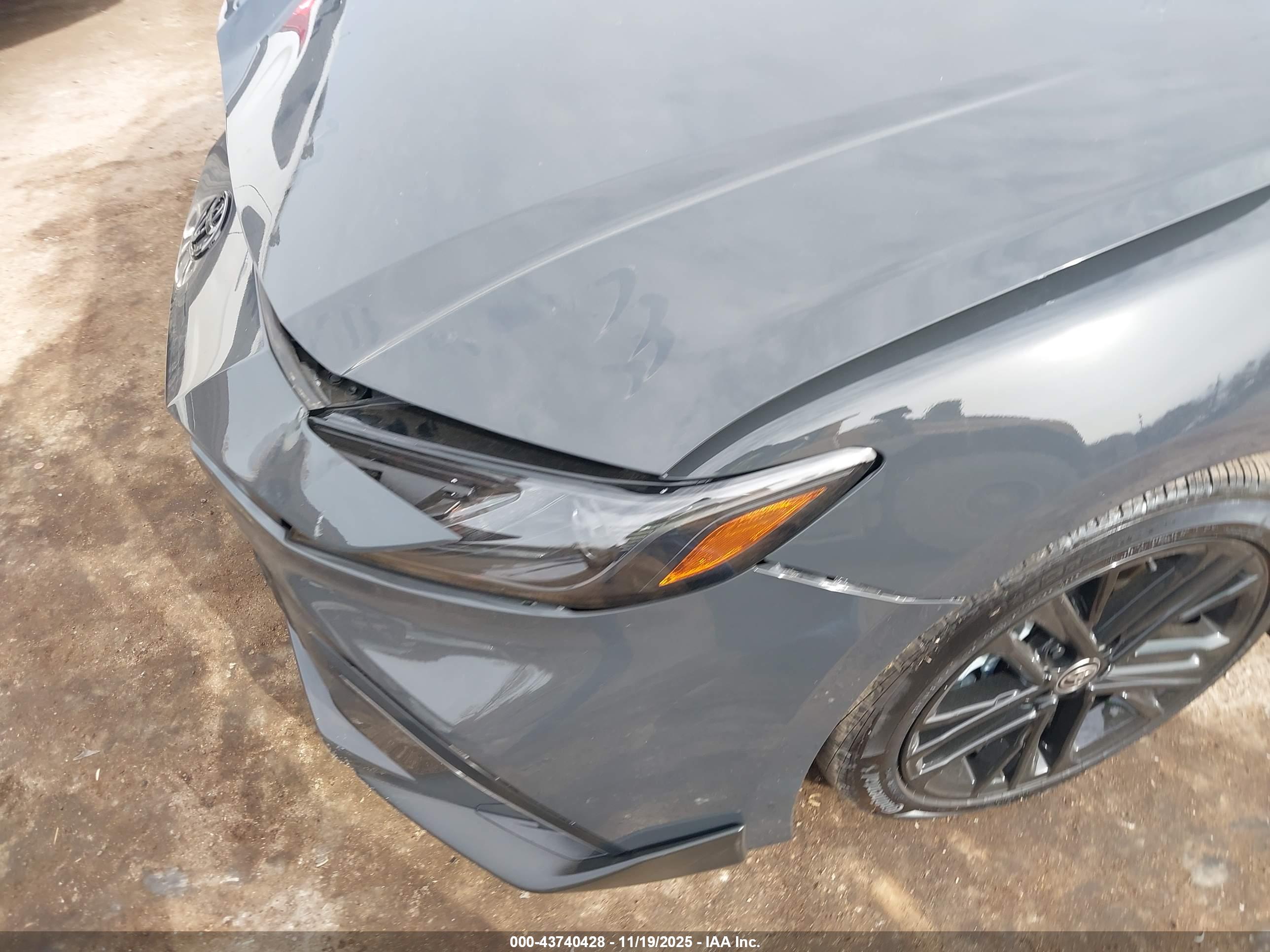 TOYOTA CAMRY image 6