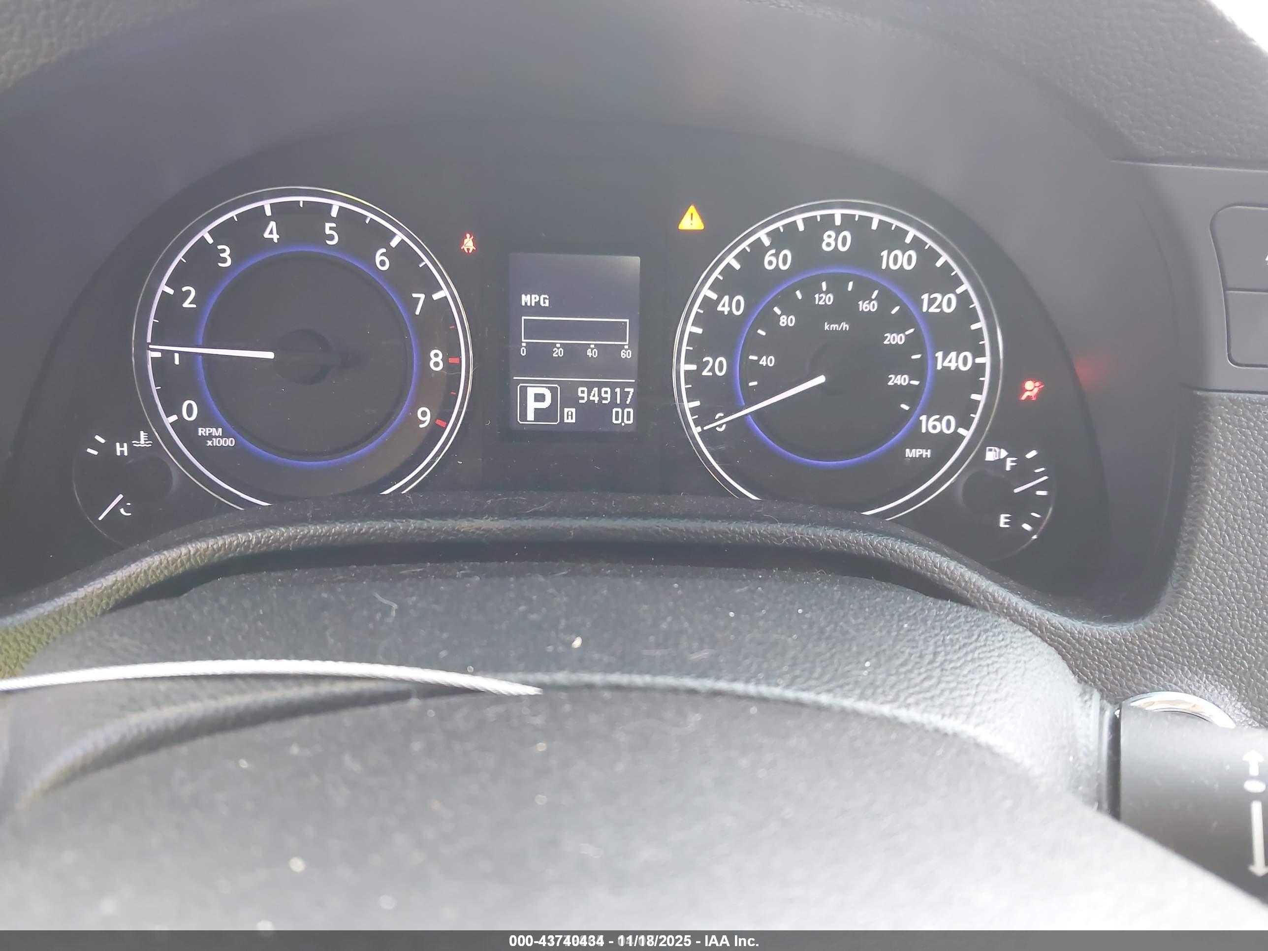 INFINITI G37 image 7