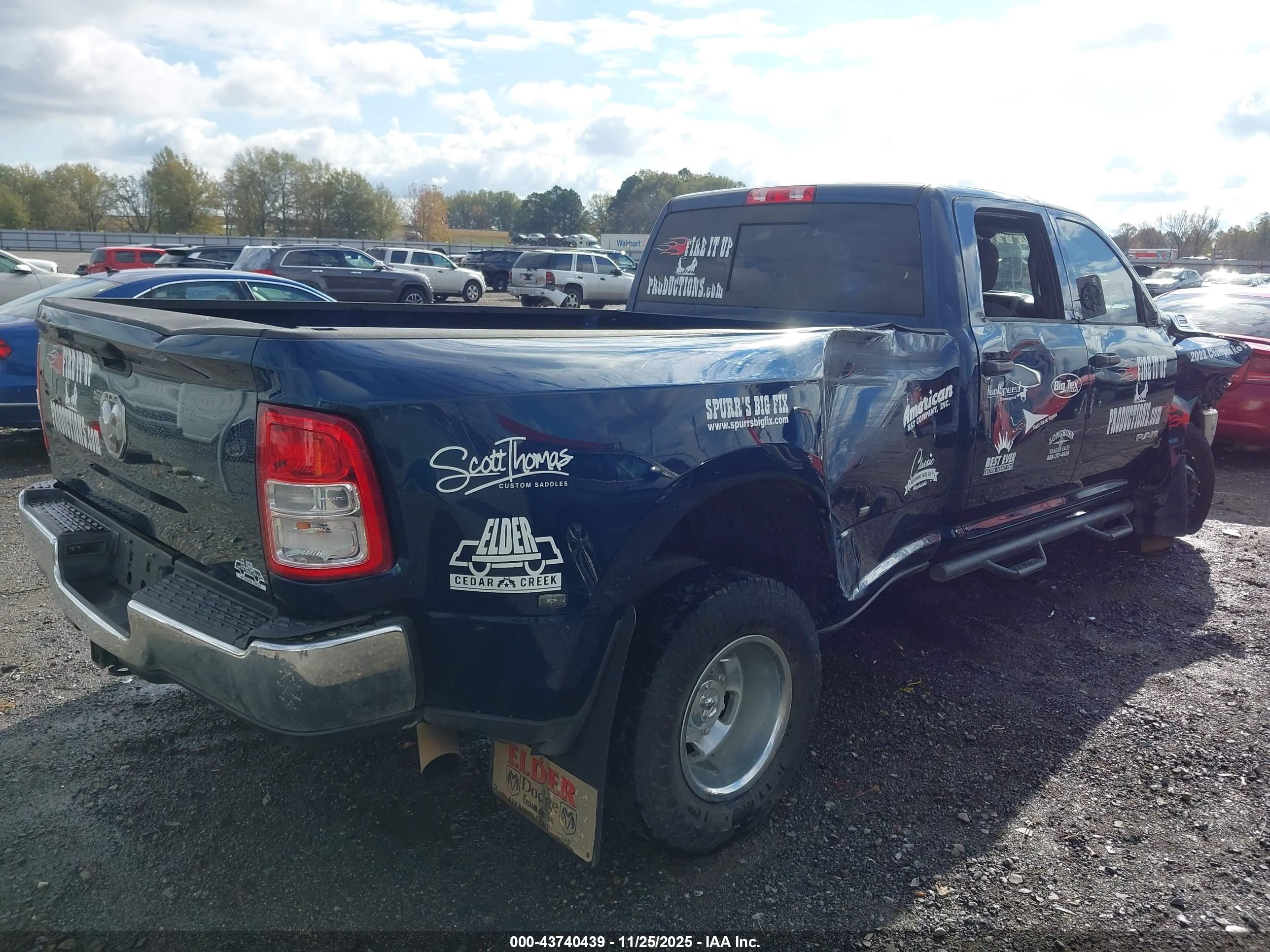 RAM 3500 image 4