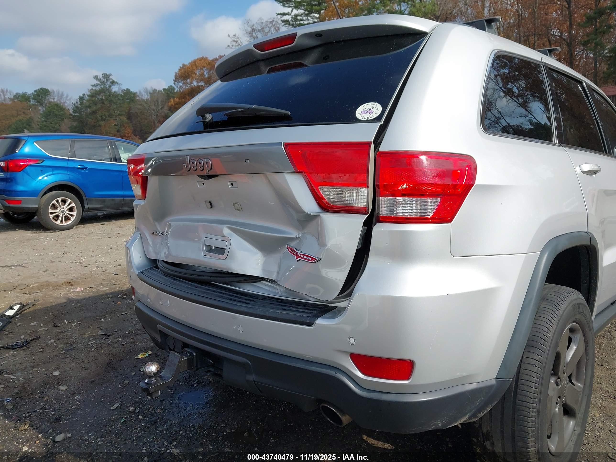 JEEP GRAND image 6