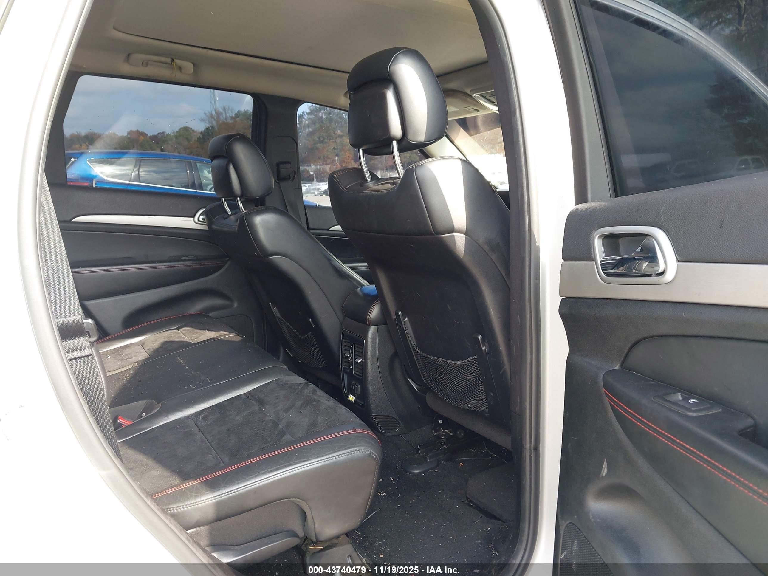 JEEP GRAND image 8