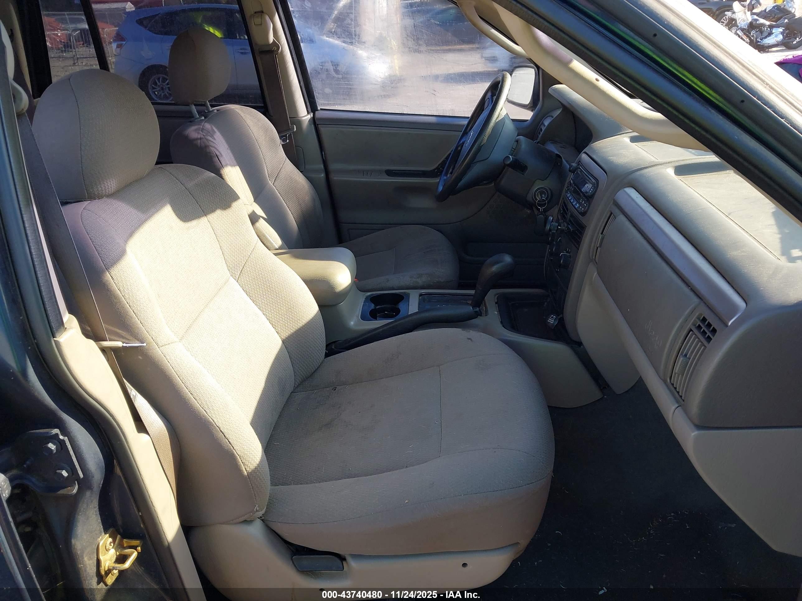JEEP GRAND image 5