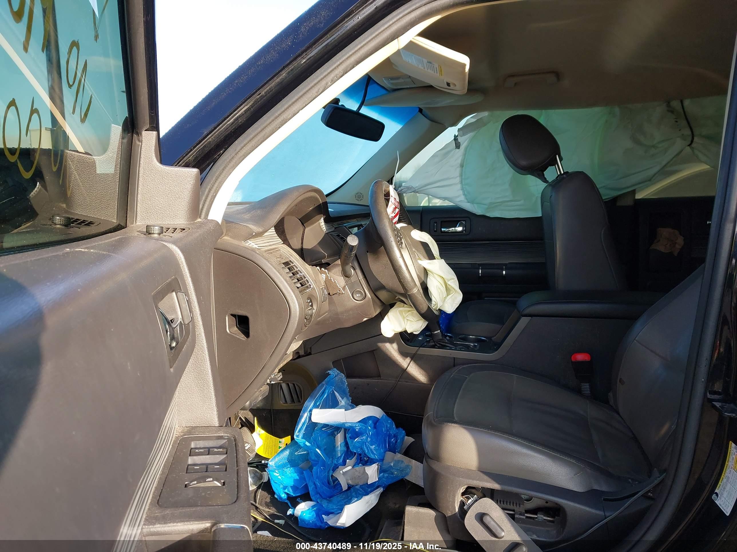 FORD FLEX image 5