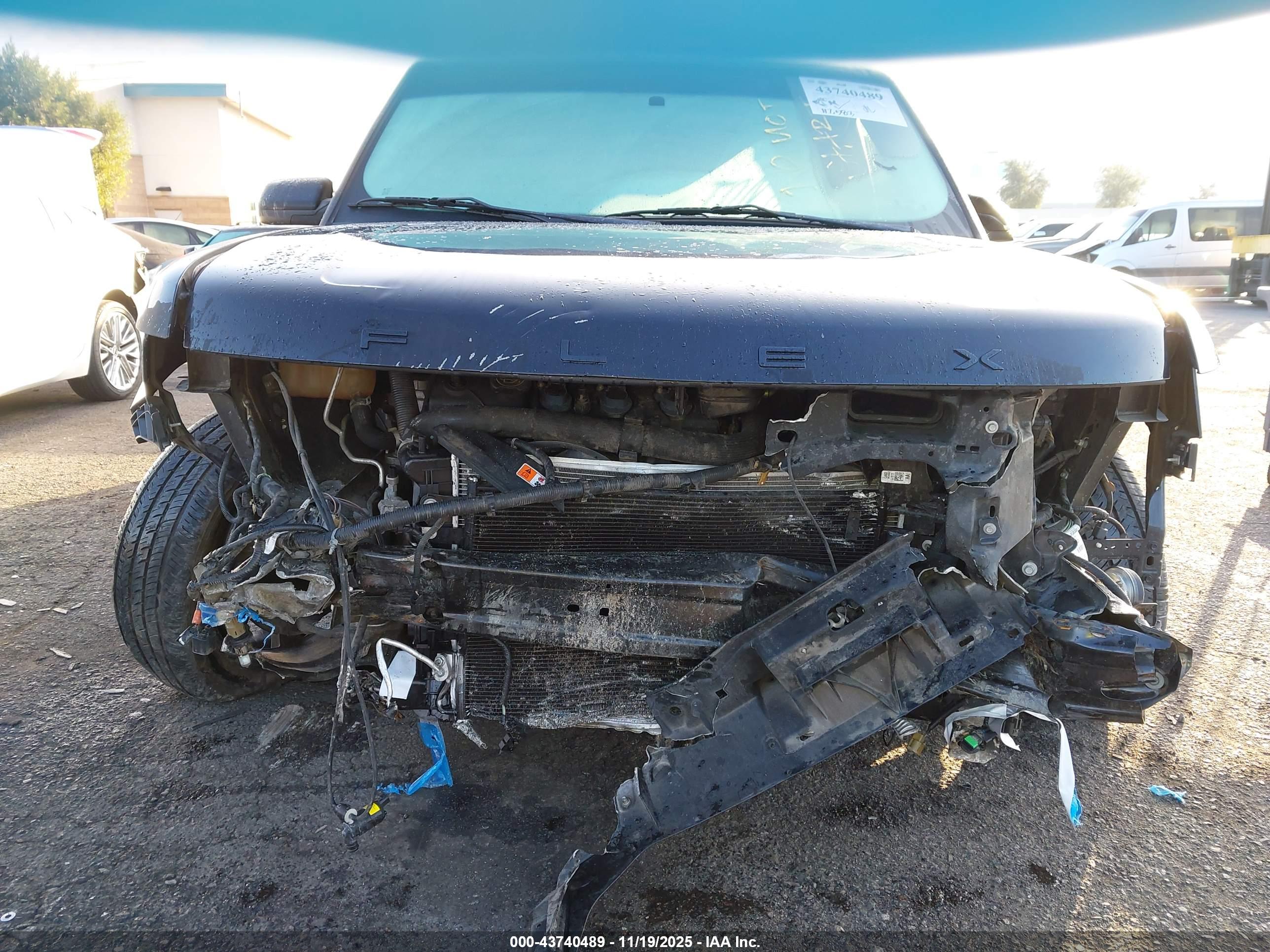 FORD FLEX image 6