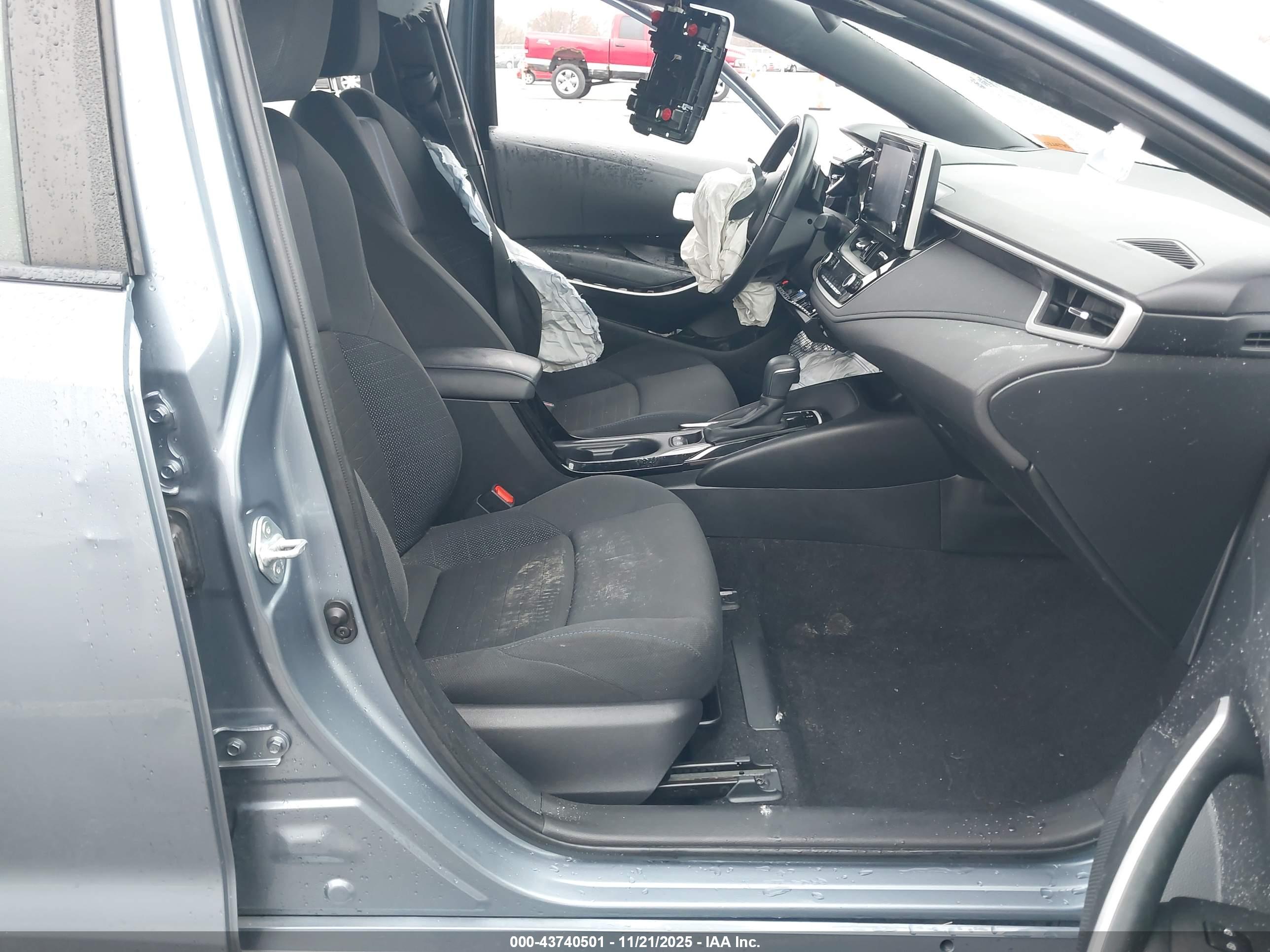 TOYOTA COROLLA image 5