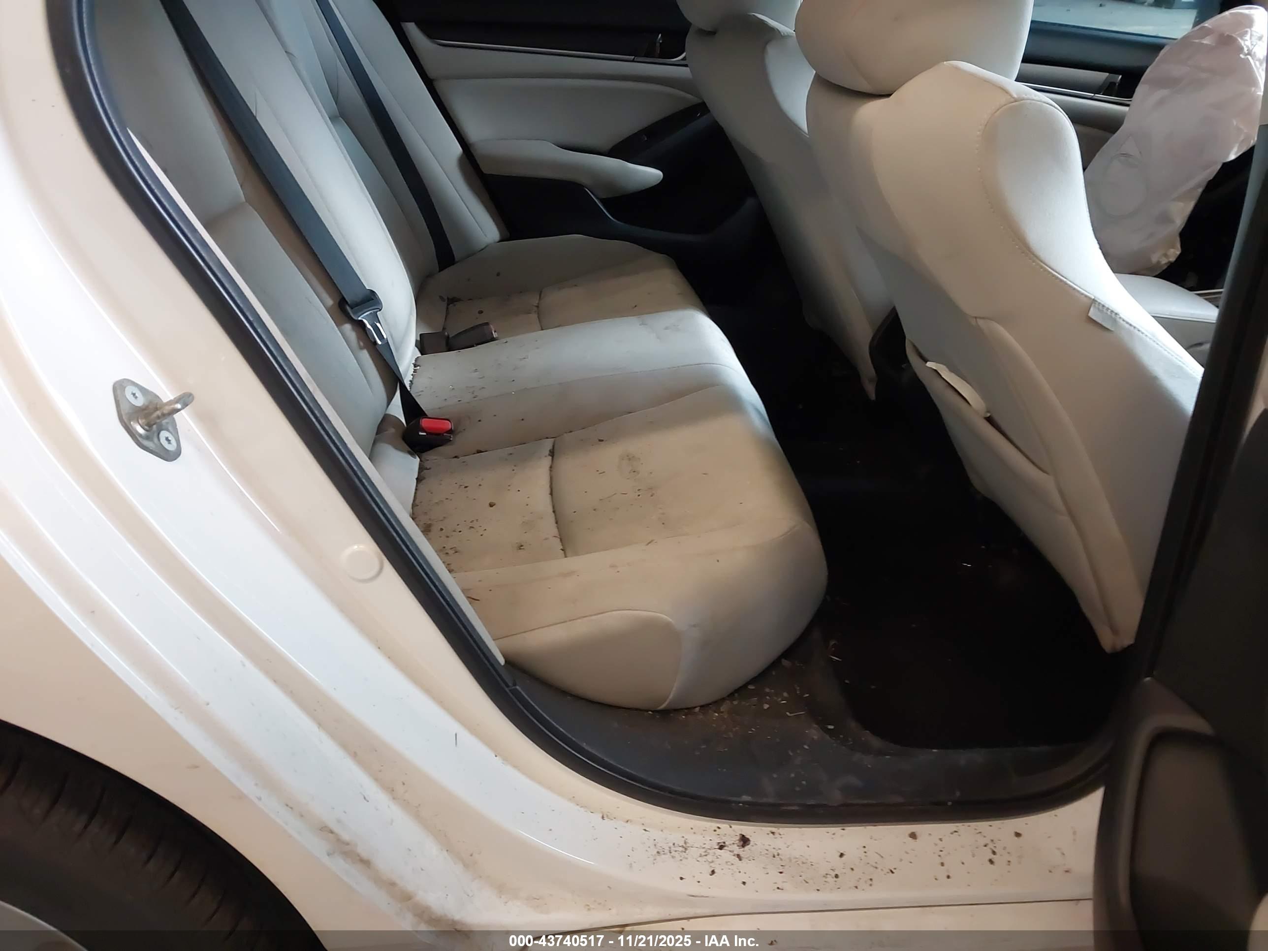 HONDA ACCORD image 8