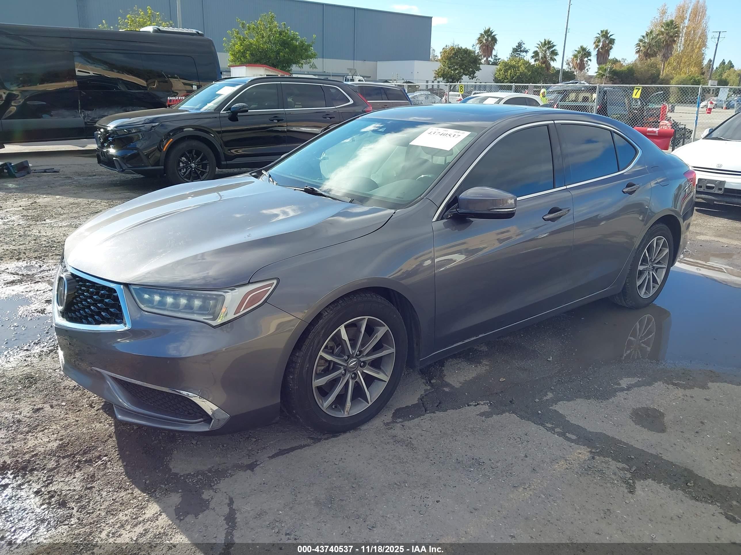 ACURA TLX image 2