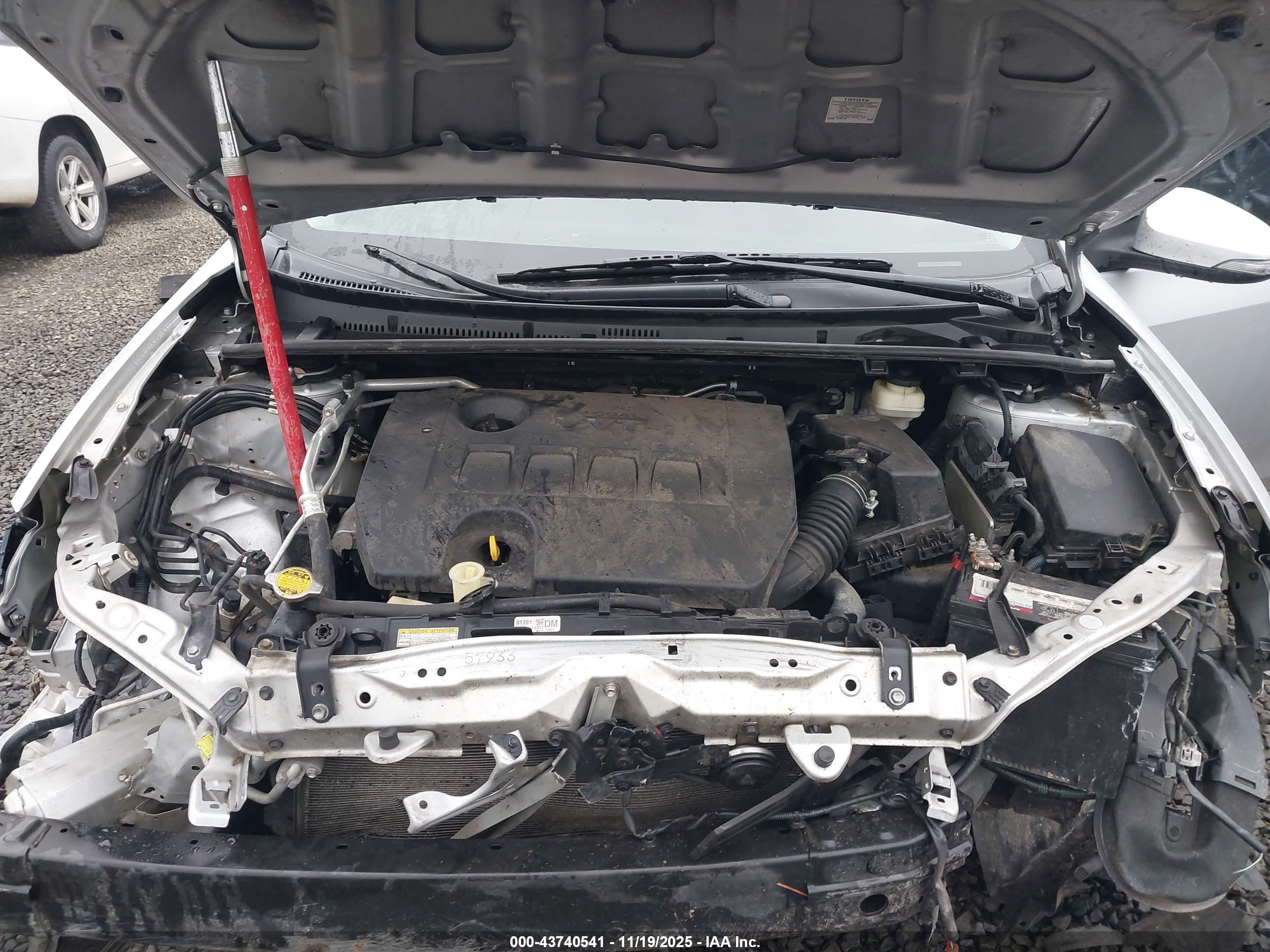 TOYOTA COROLLA image 10