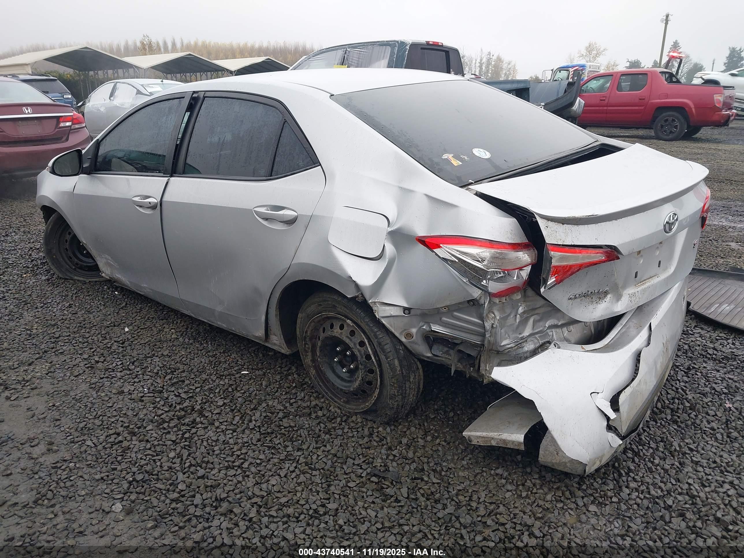 TOYOTA COROLLA image 3