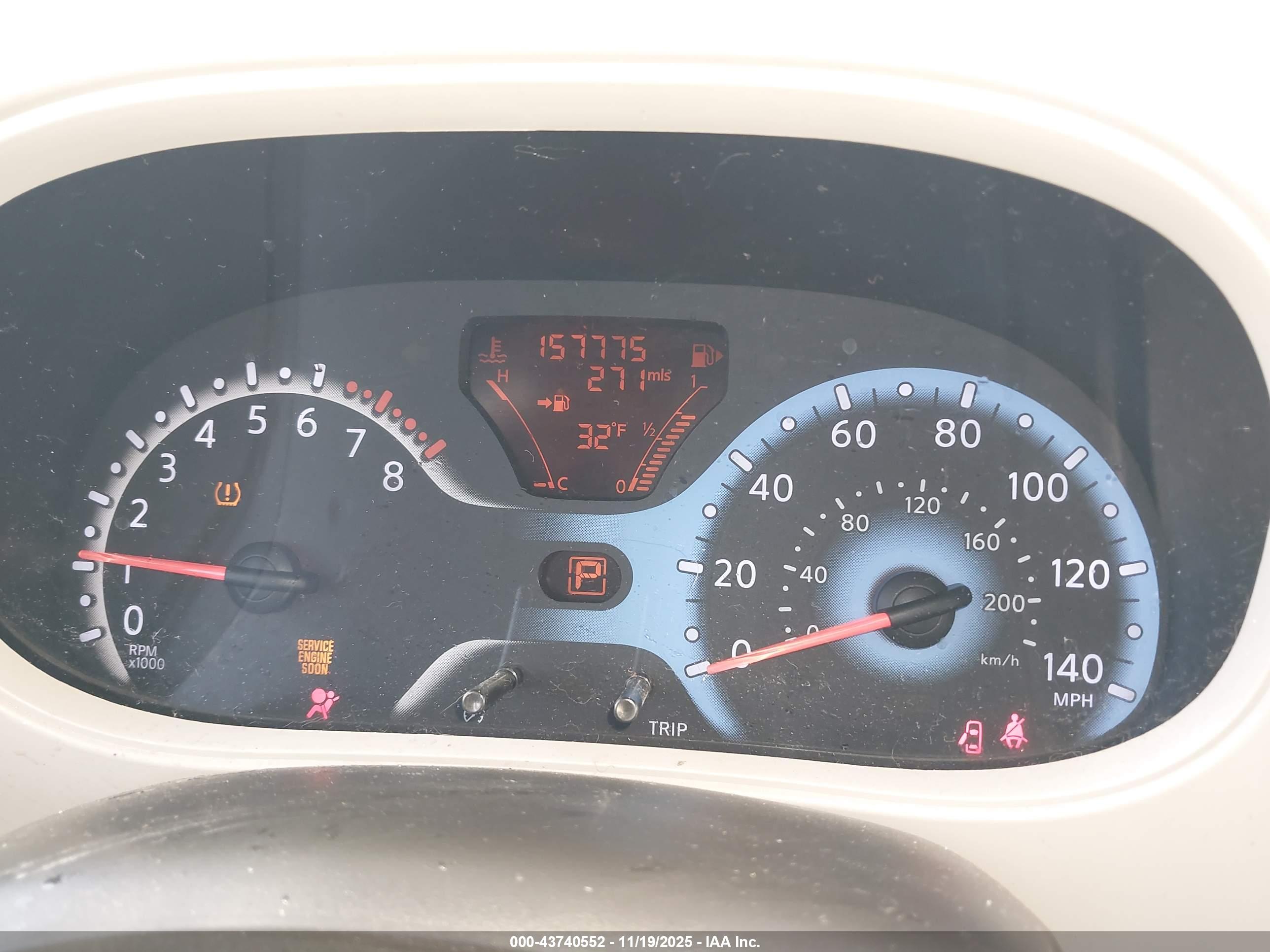 NISSAN CUBE image 7