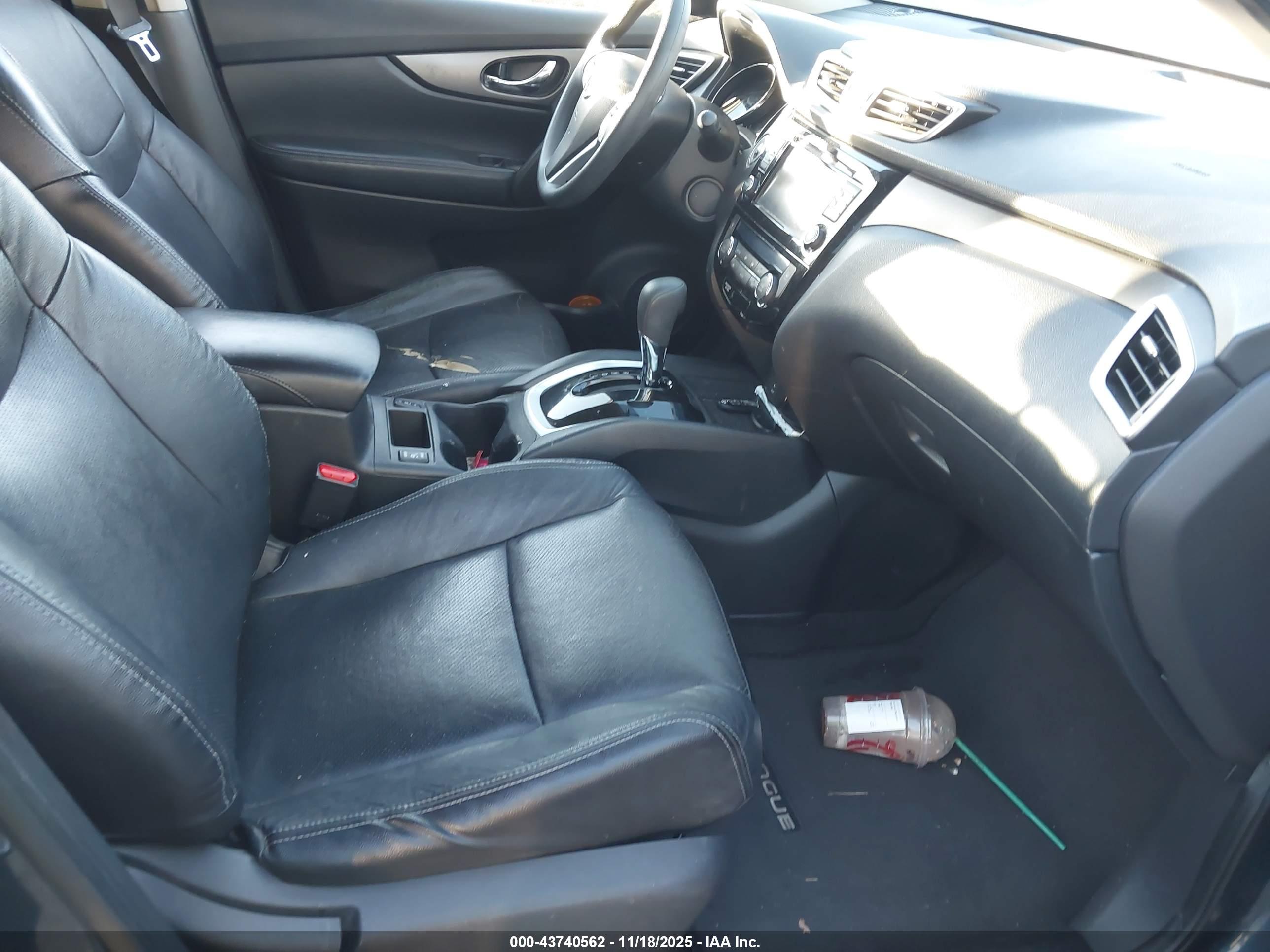 NISSAN ROGUE image 5