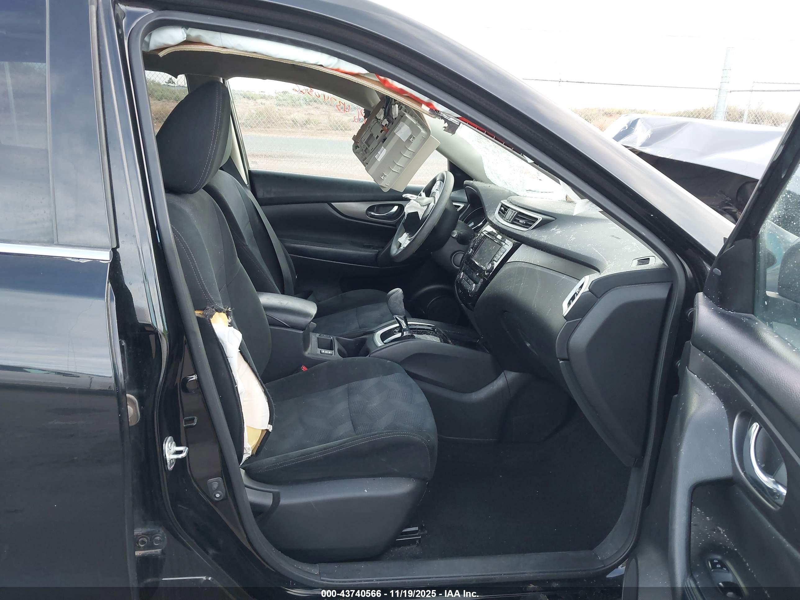 NISSAN ROGUE image 5