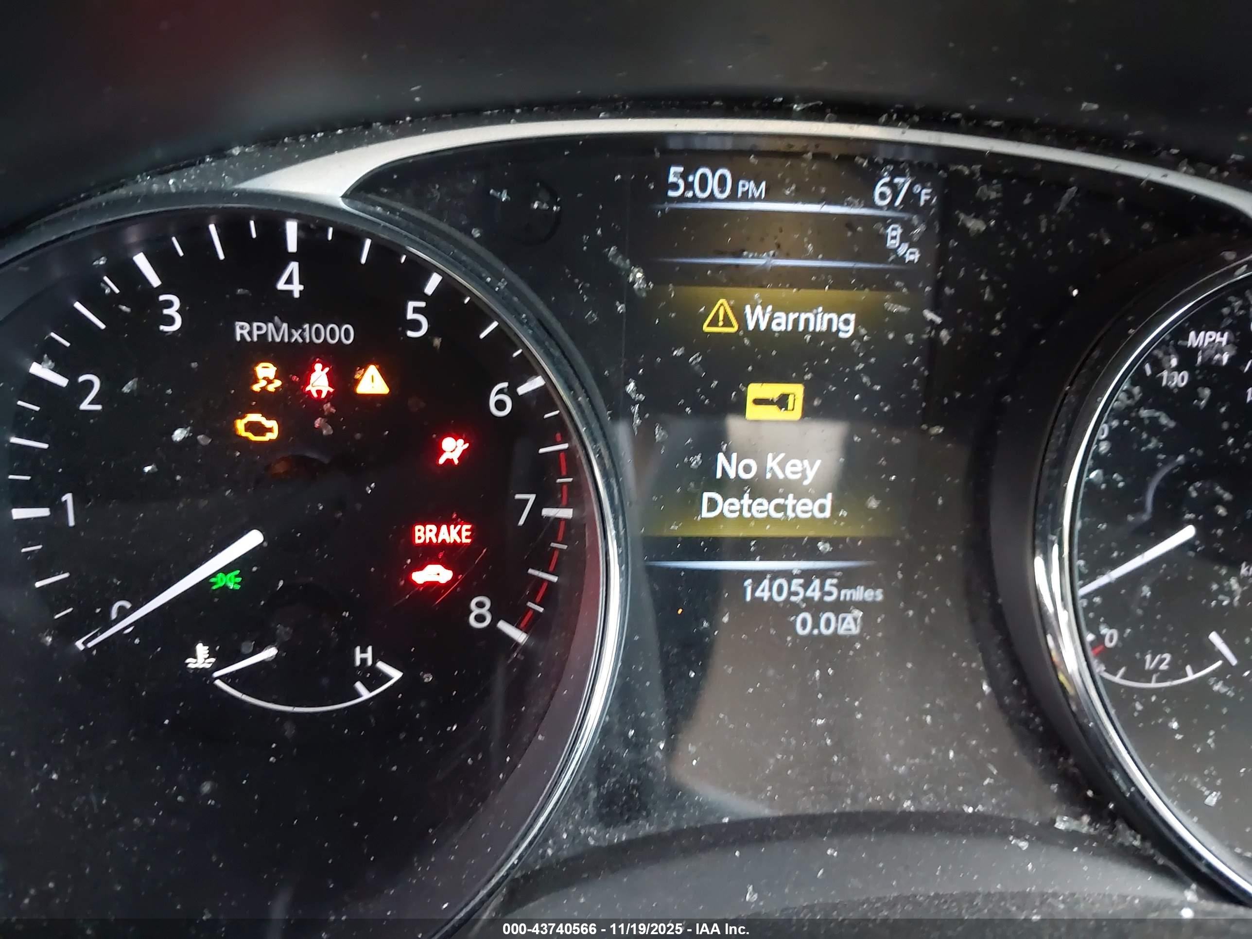 NISSAN ROGUE image 7