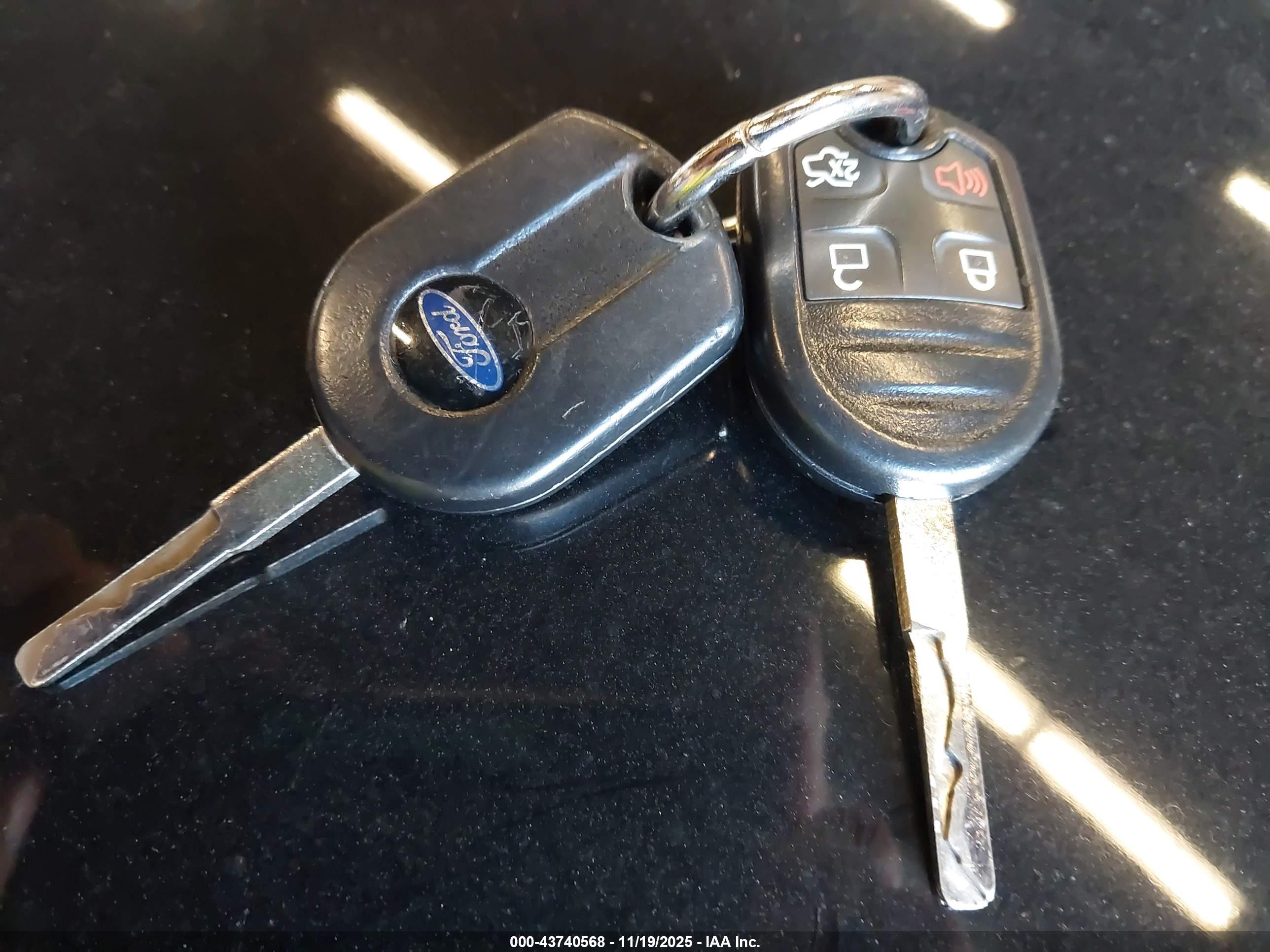 FORD FIESTA image 11