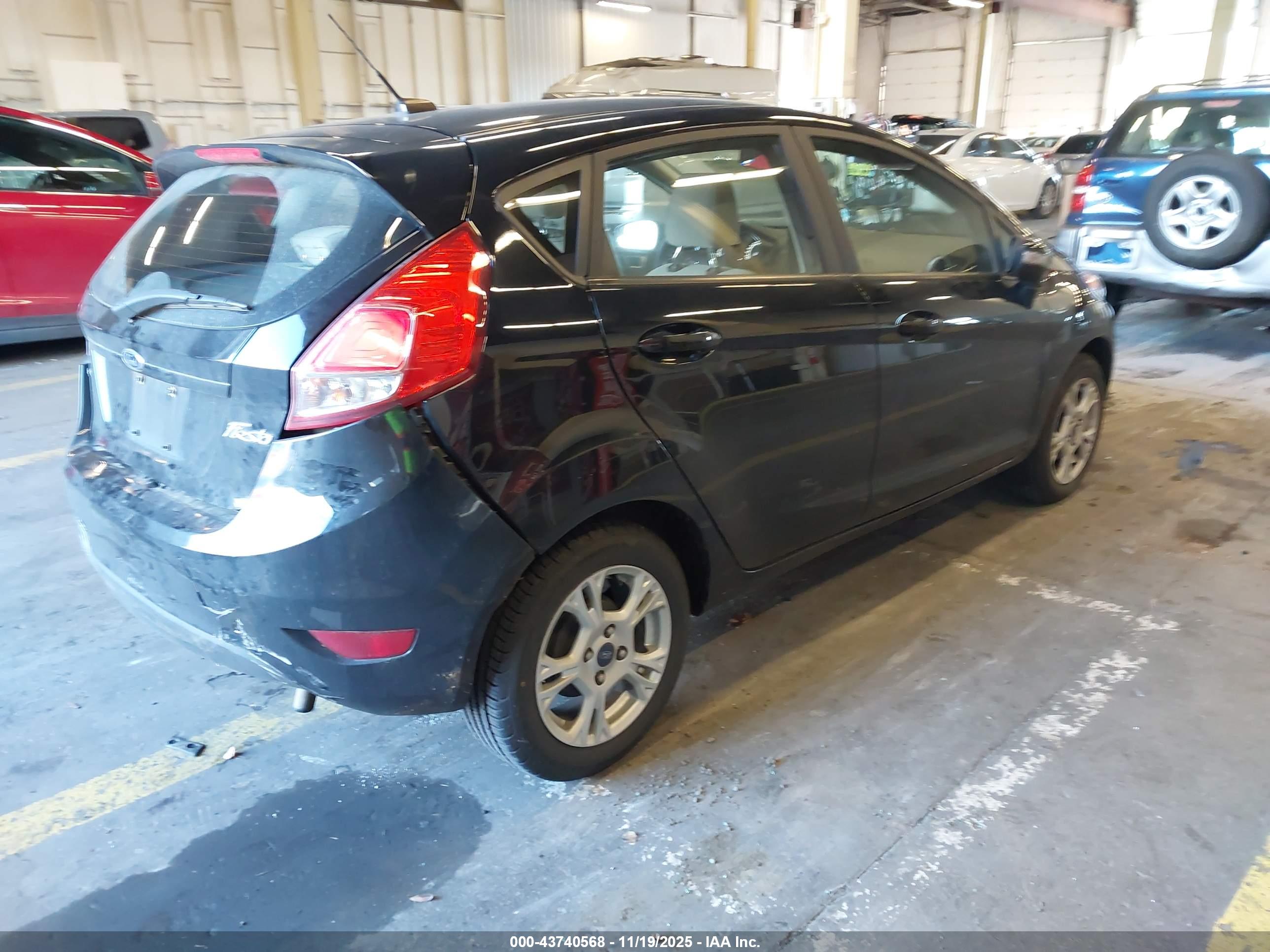 FORD FIESTA image 4