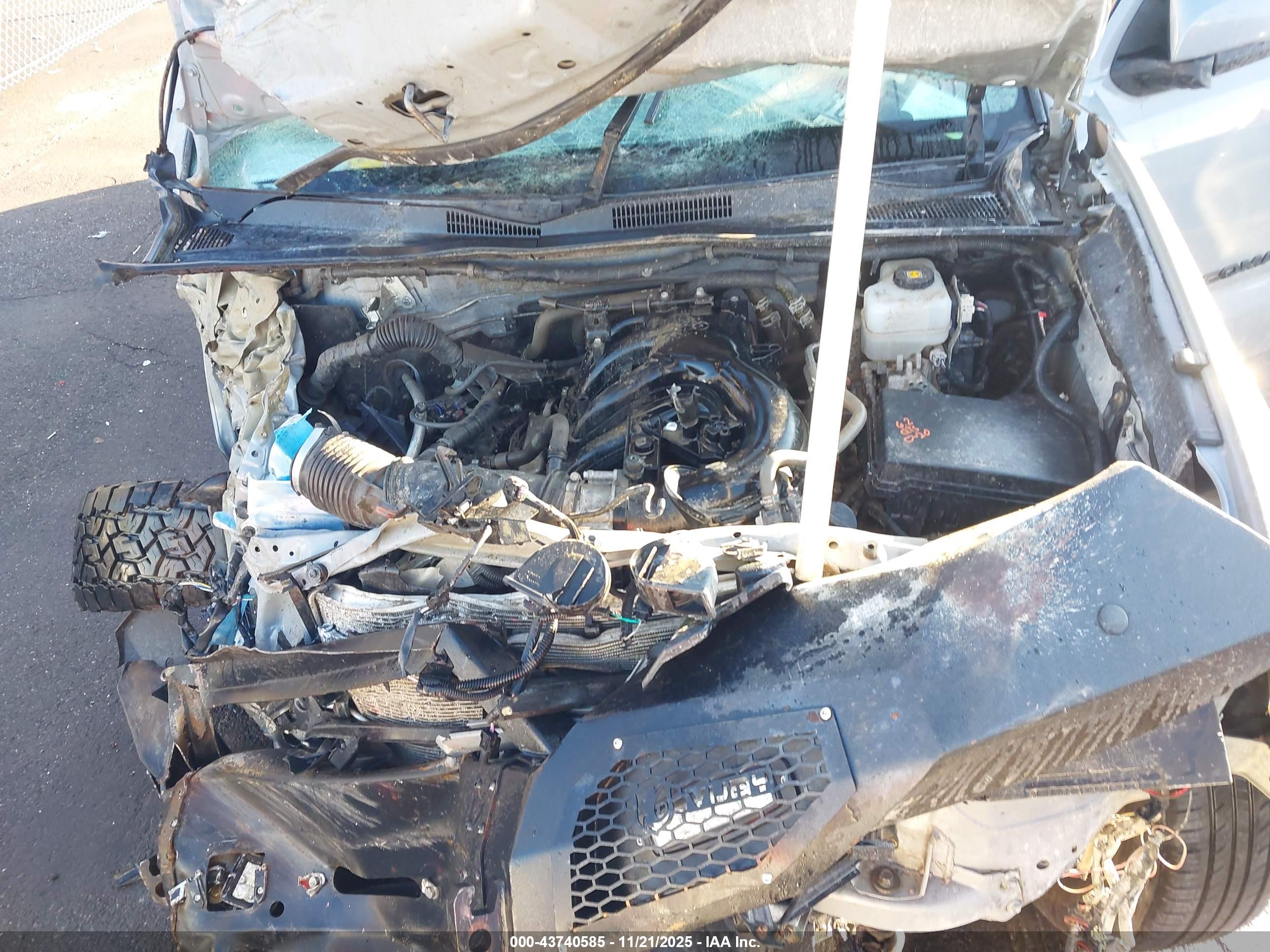TOYOTA TACOMA image 10