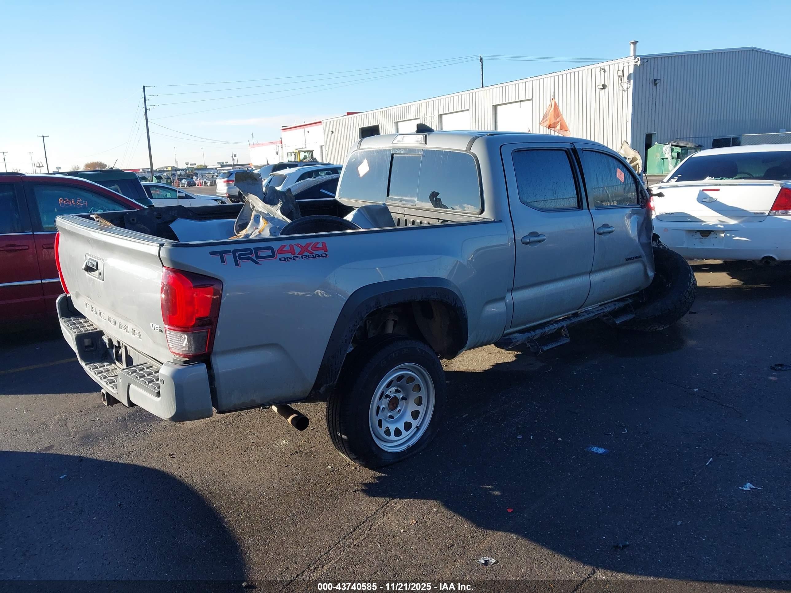 TOYOTA TACOMA image 4