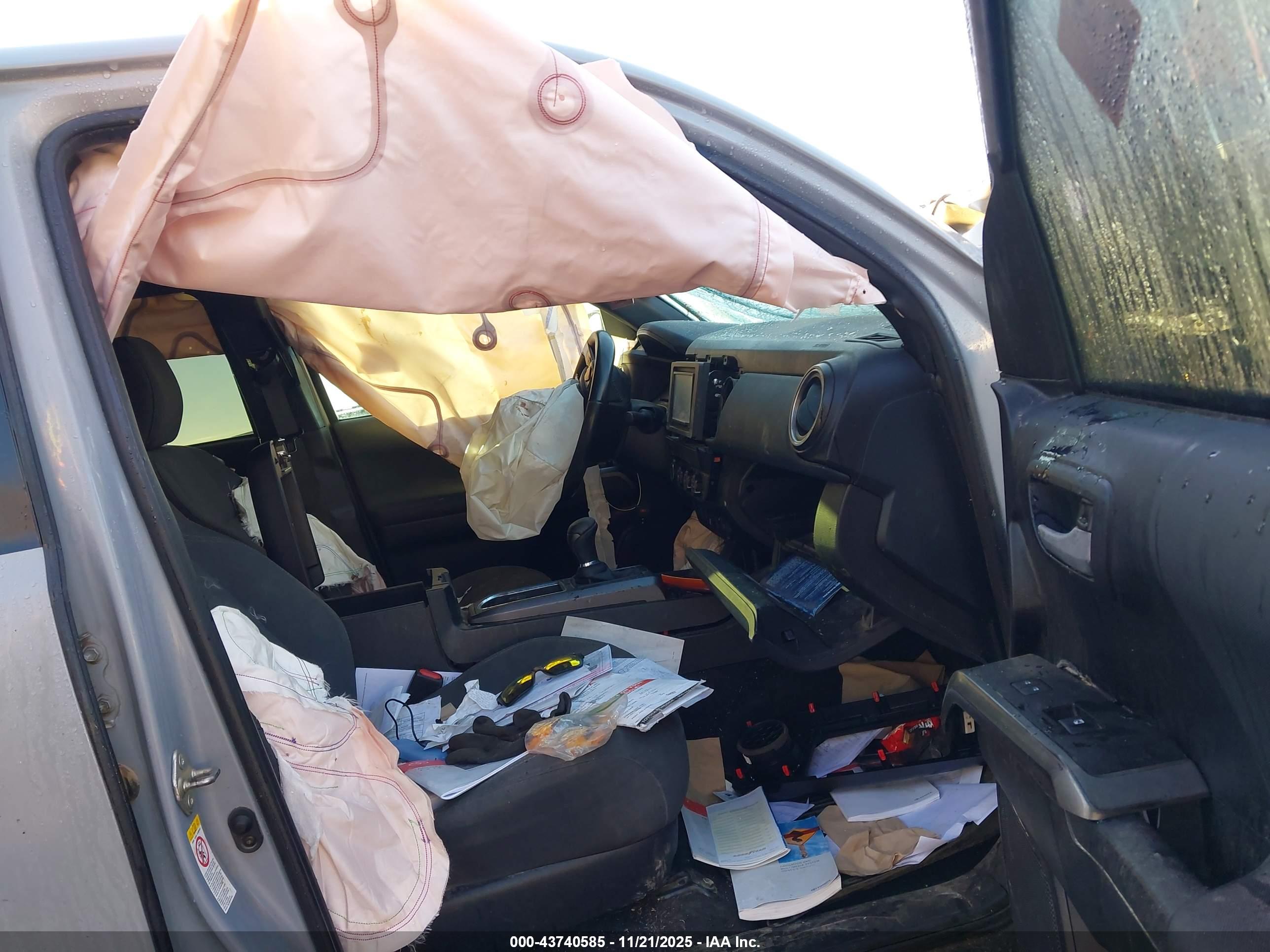 TOYOTA TACOMA image 5