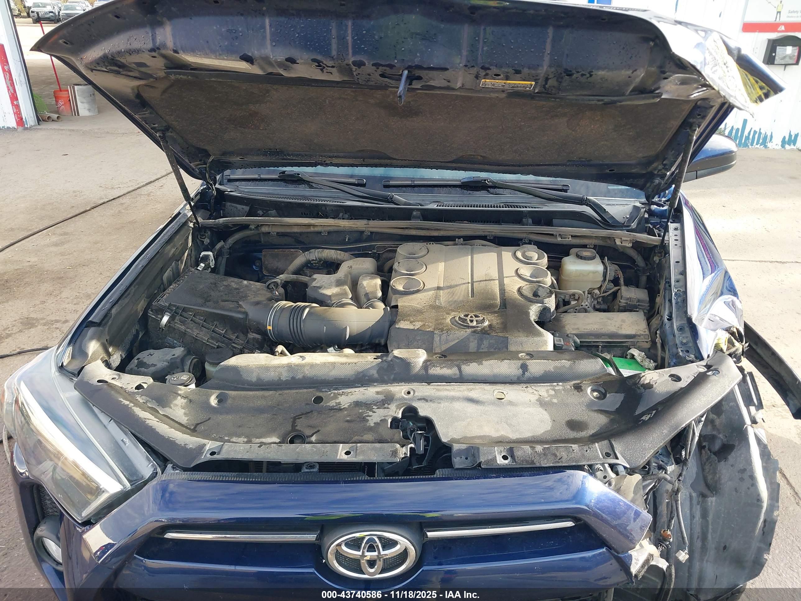 TOYOTA 4RUNNER image 10