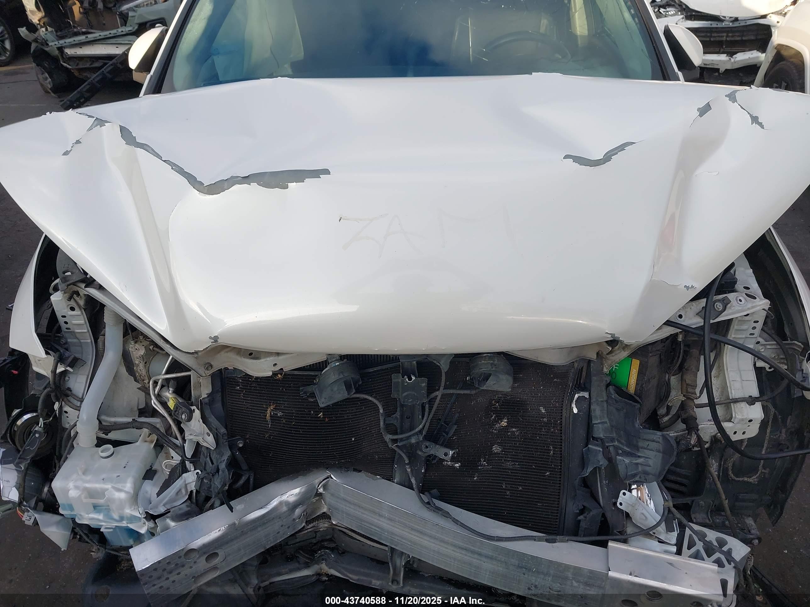 TOYOTA HIGHLANDER image 10