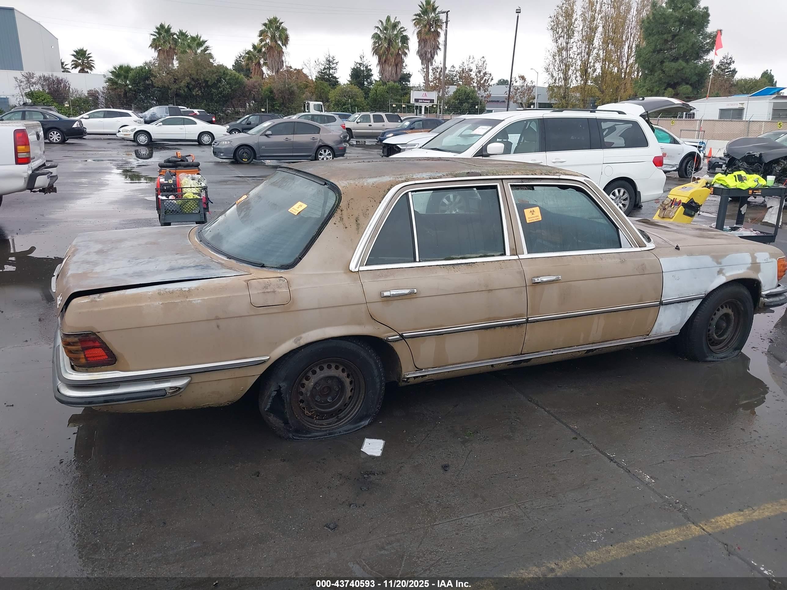 MERCEDES BENZ image 6