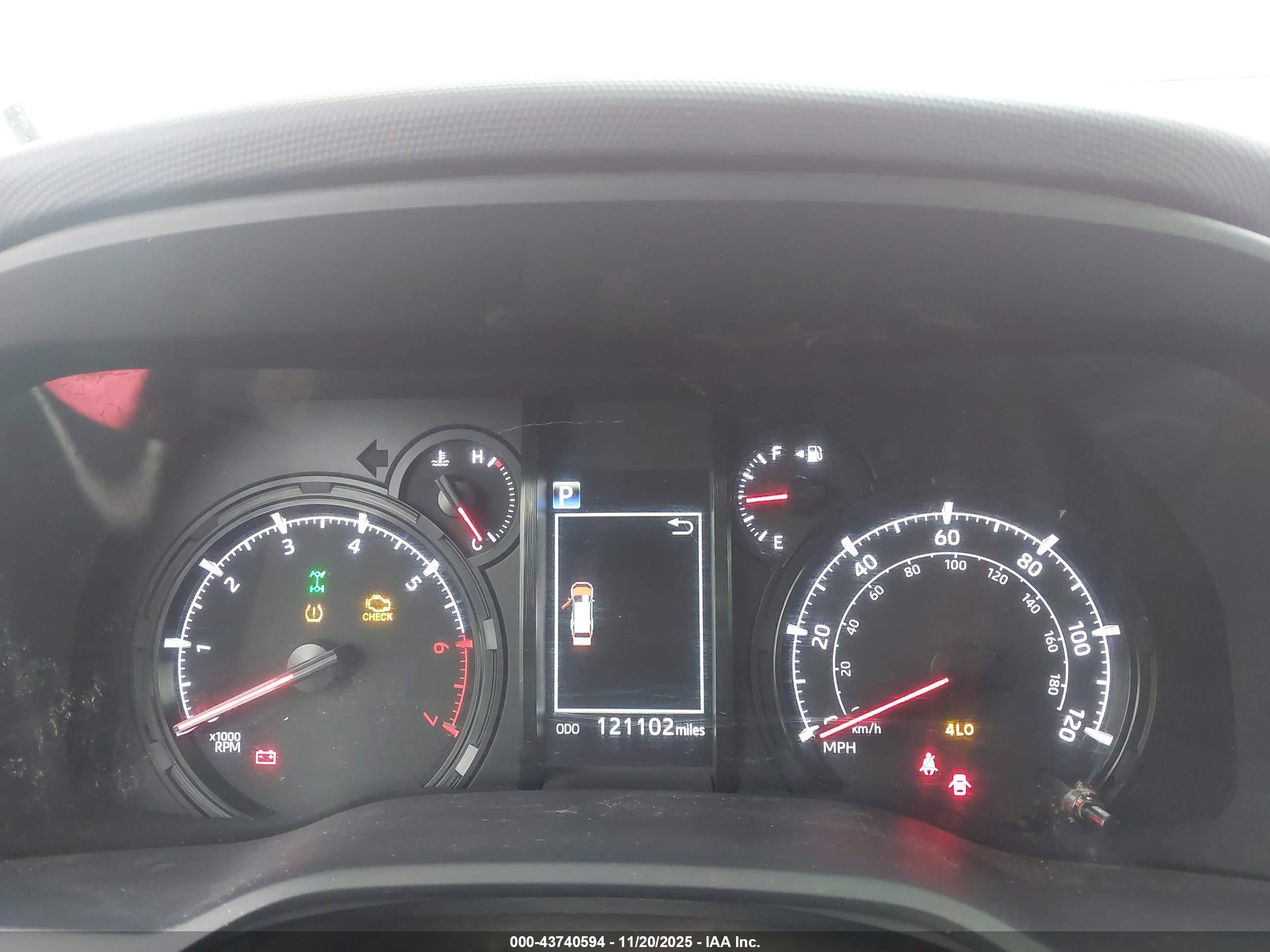 TOYOTA 4RUNNER image 7