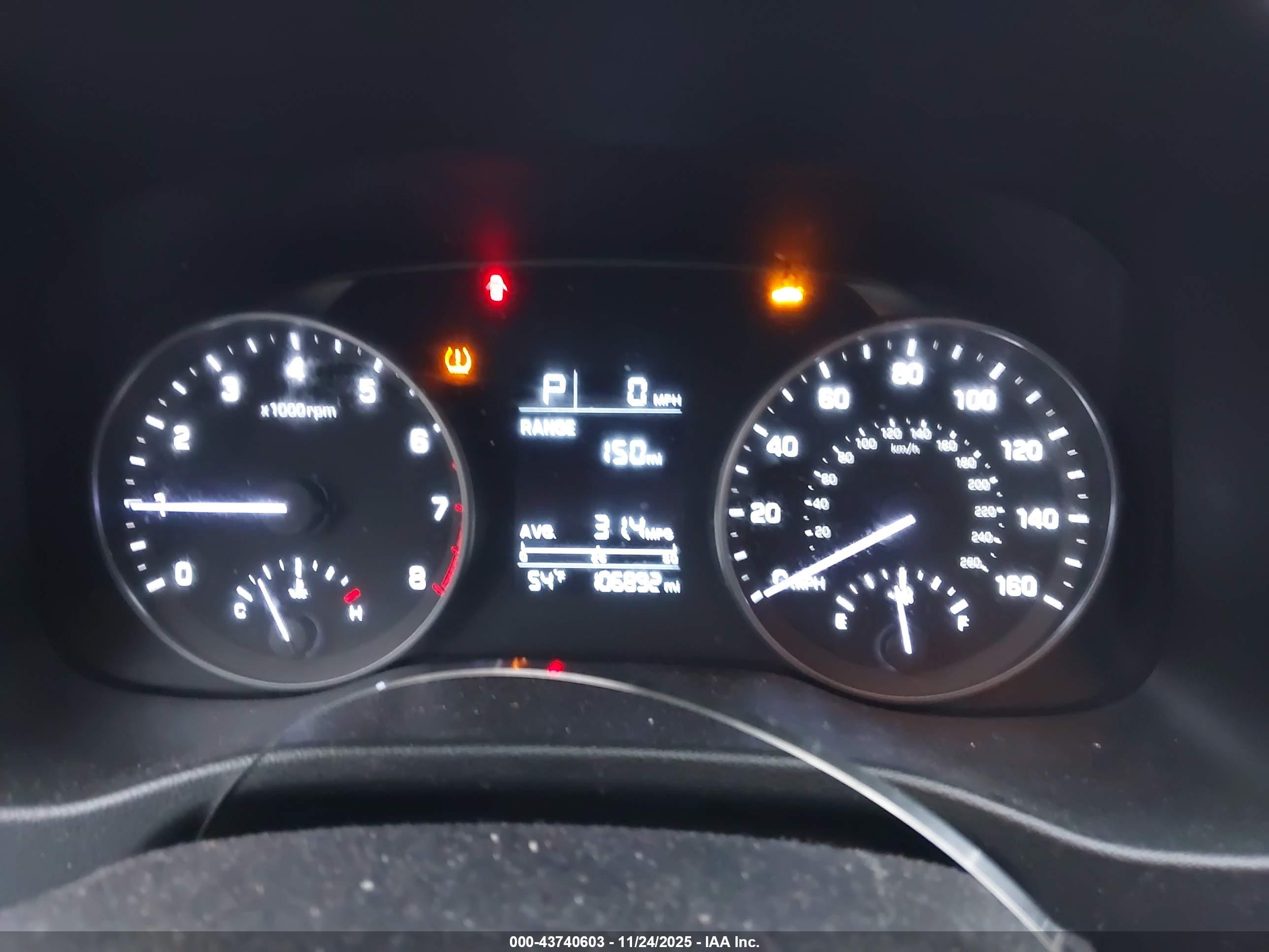 HYUNDAI ELANTRA image 7
