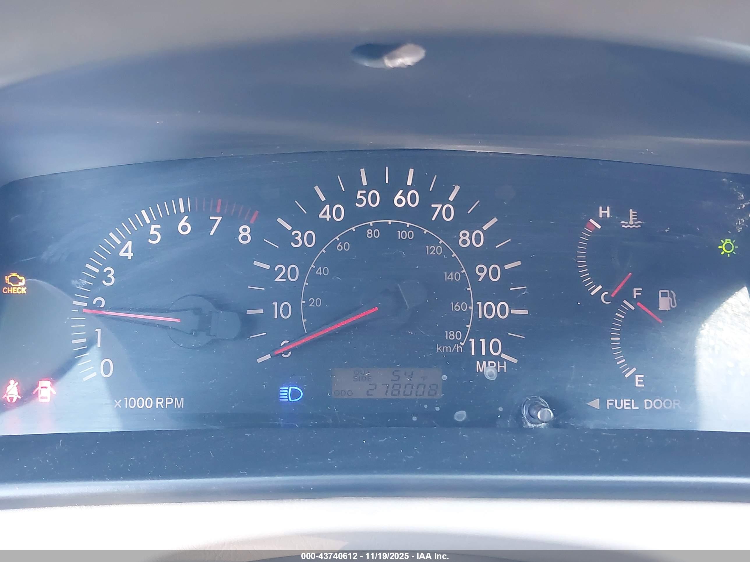 TOYOTA COROLLA image 7