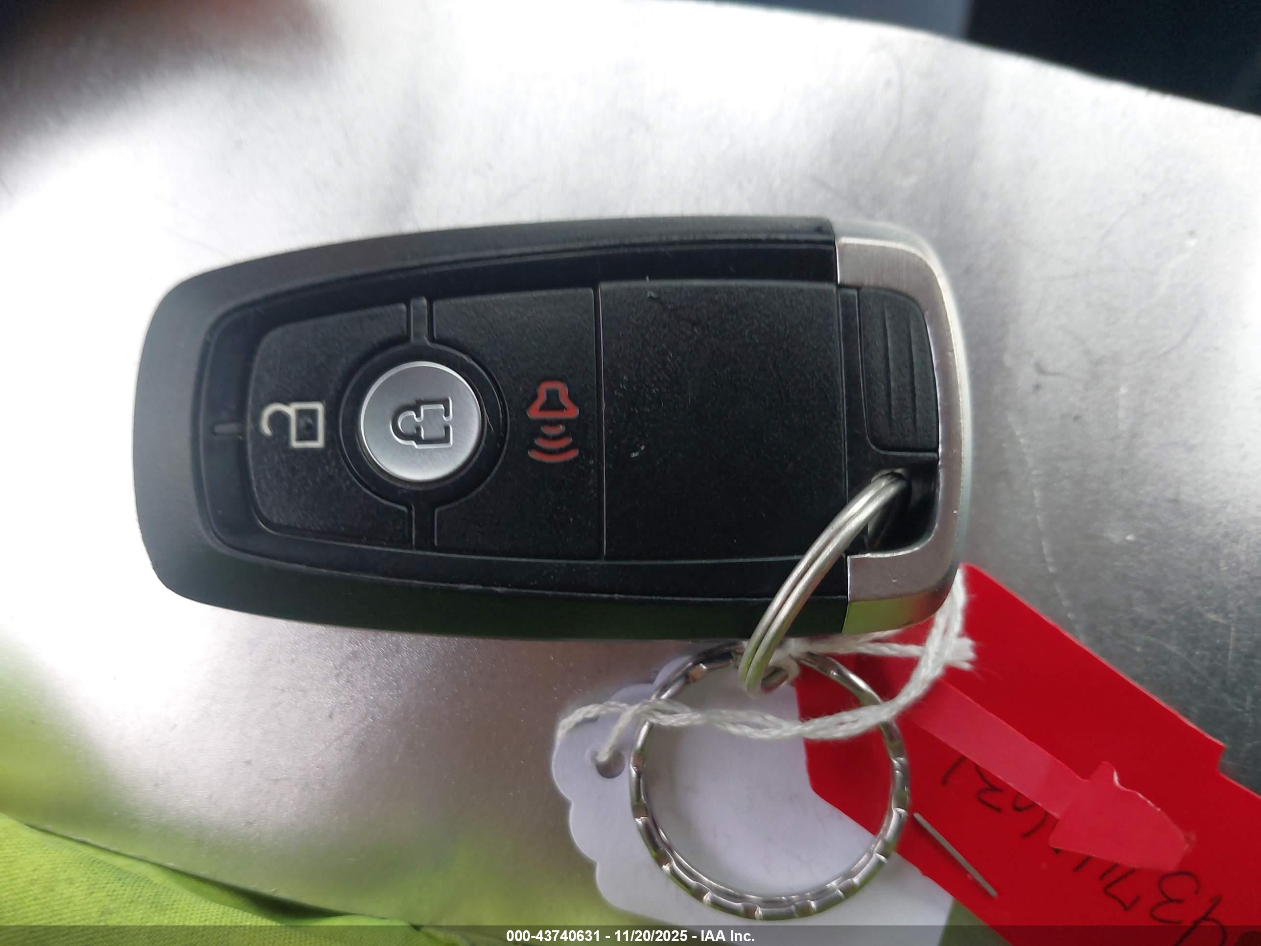 FORD ESCAPE image 11