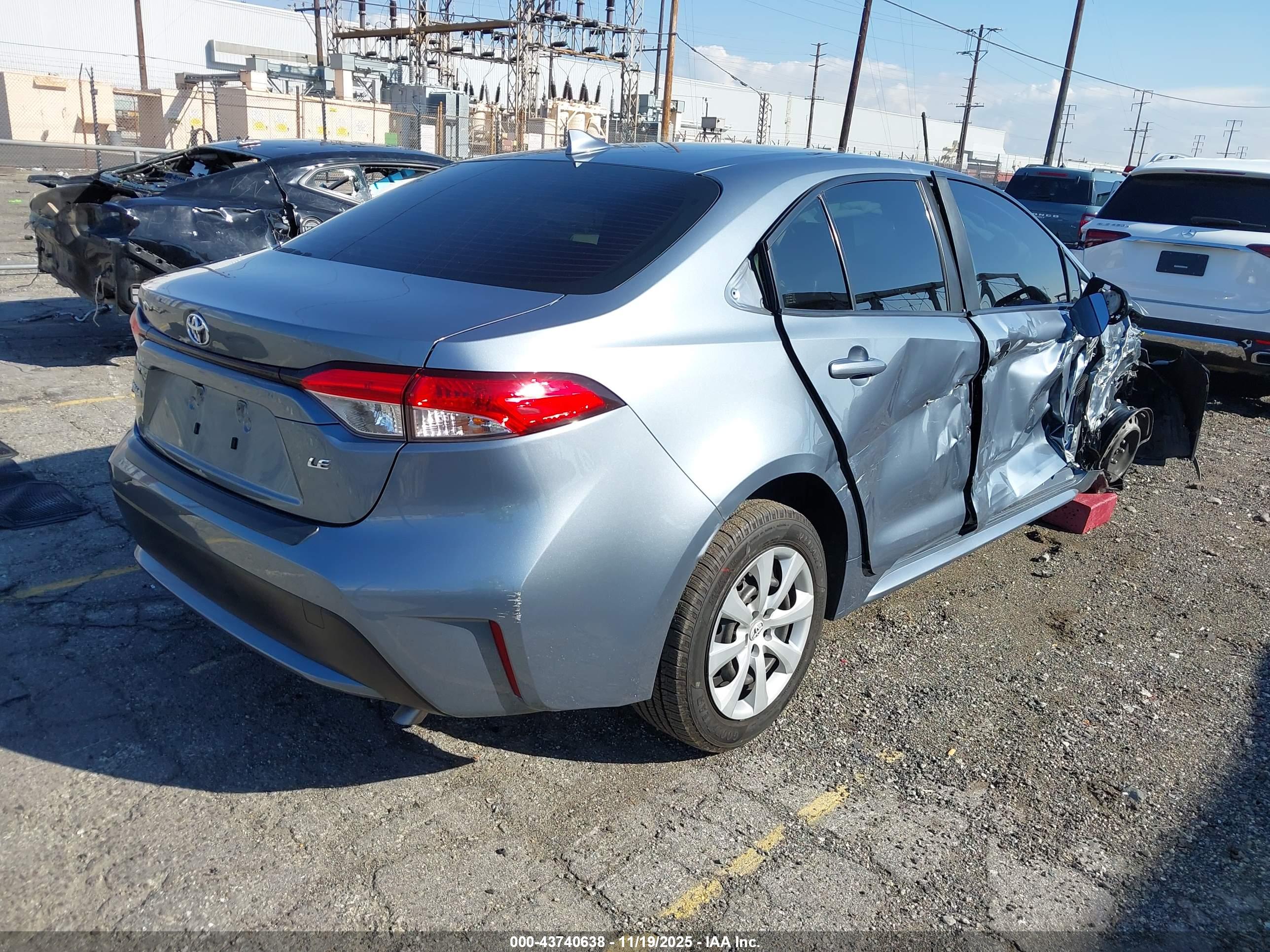 TOYOTA COROLLA image 4