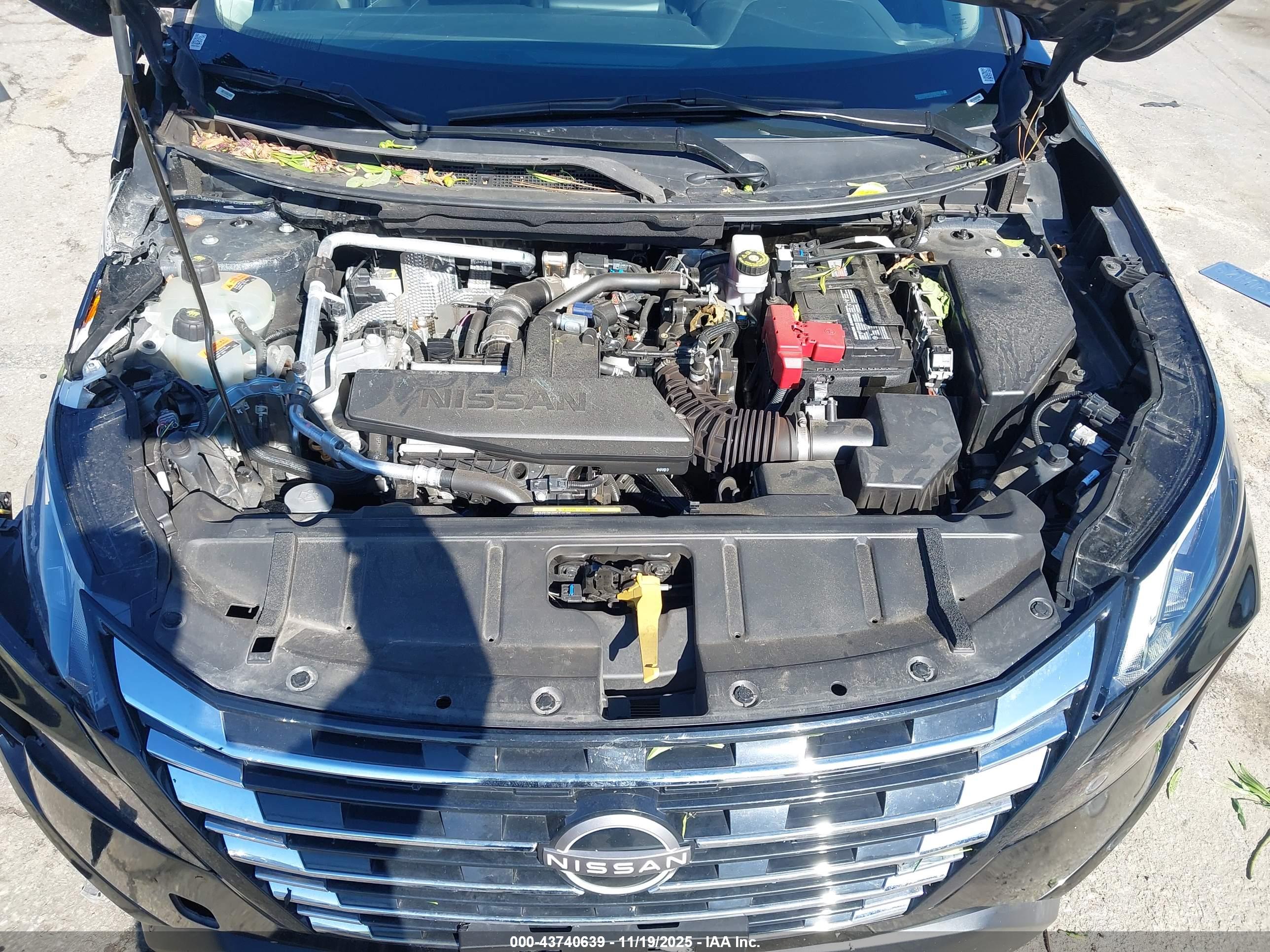 NISSAN ROGUE image 10