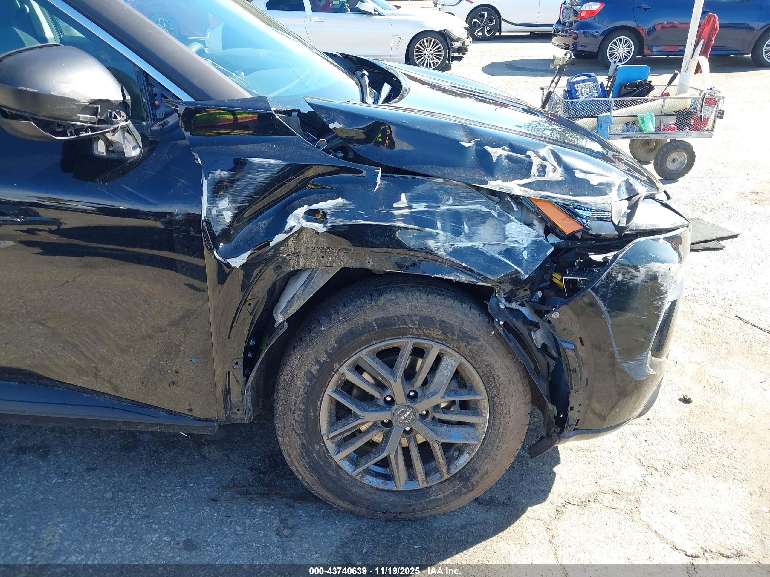 NISSAN ROGUE image 6