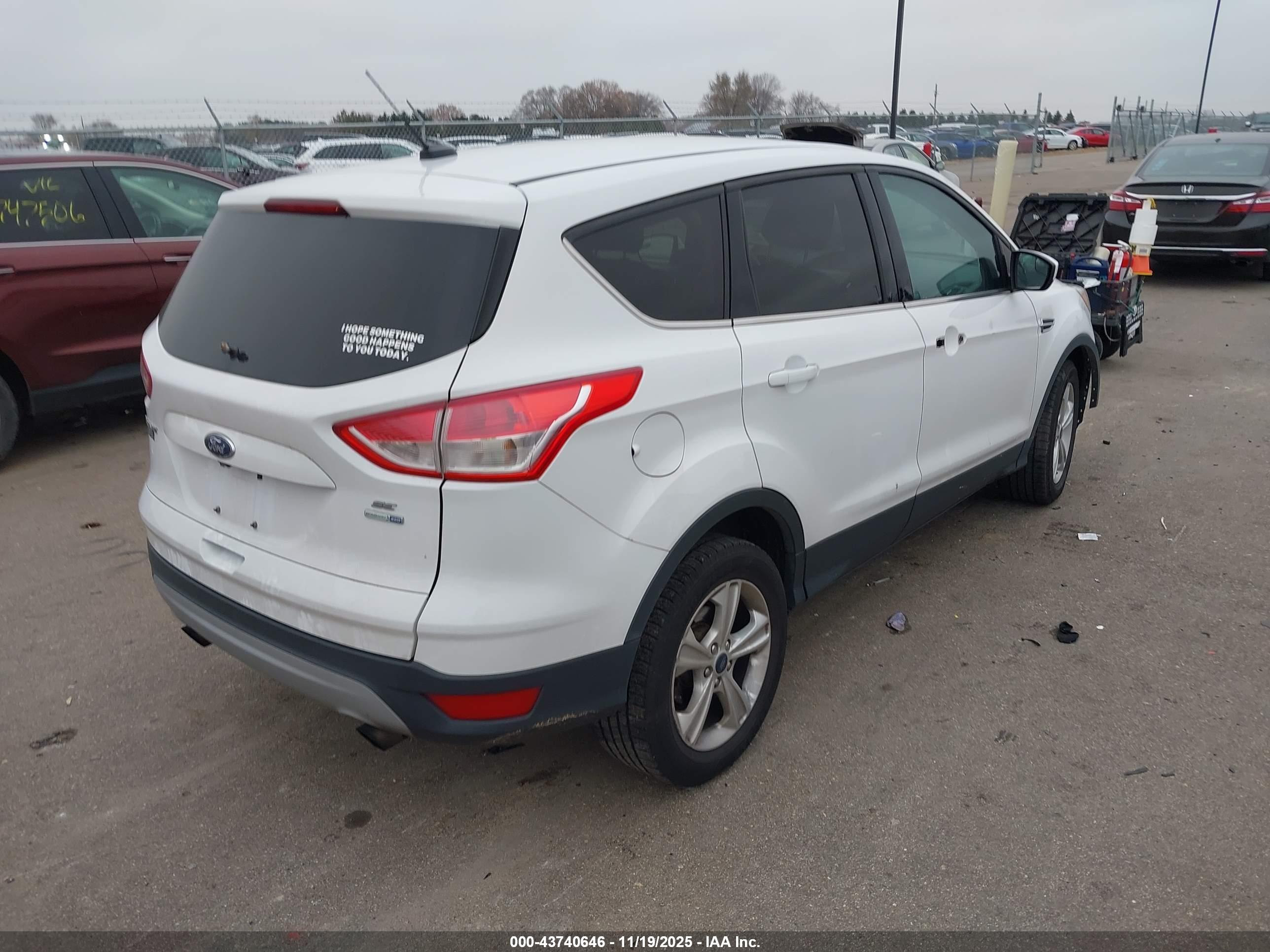 FORD ESCAPE image 4
