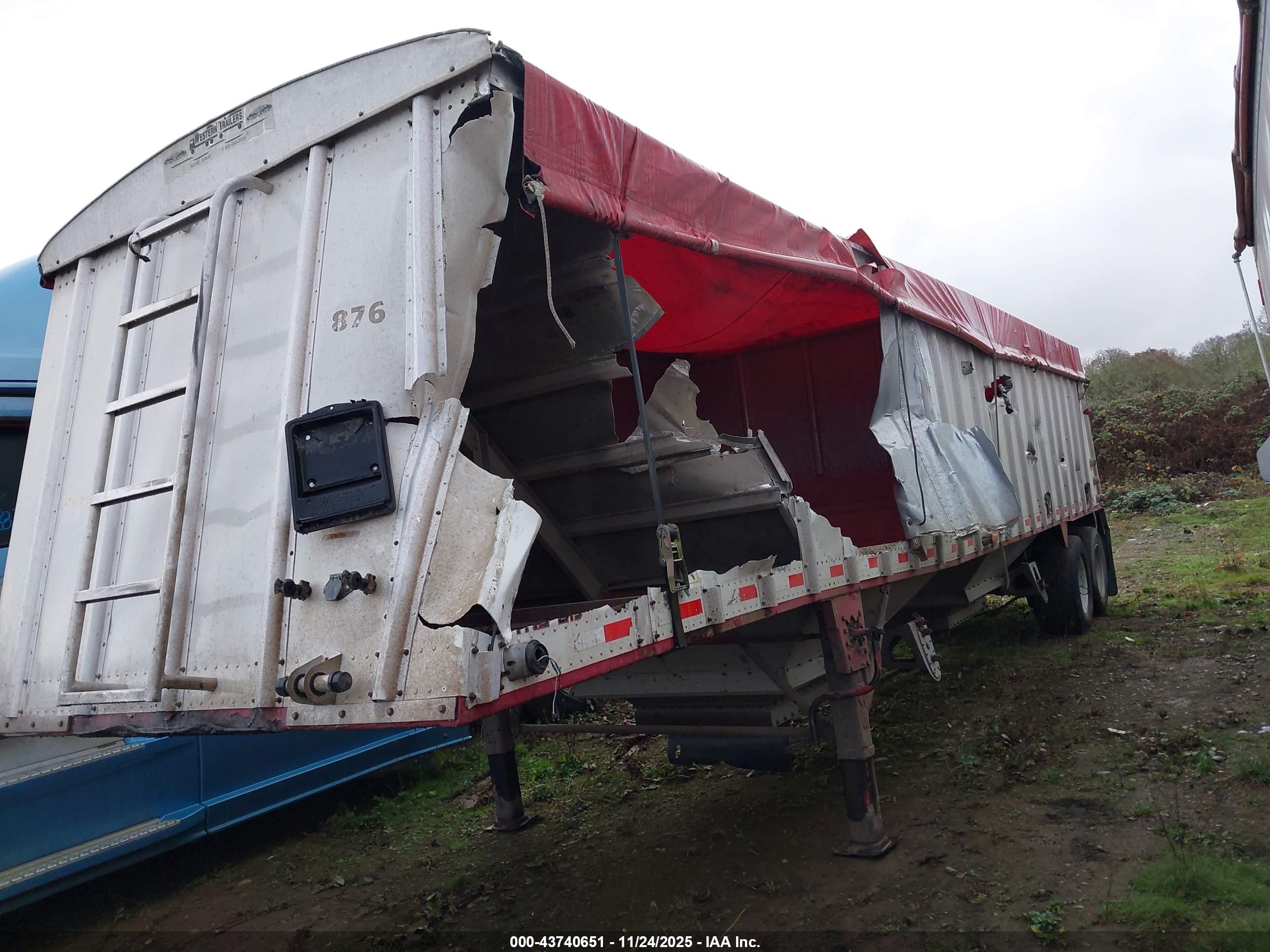 WESTERN TRAILERS image 6