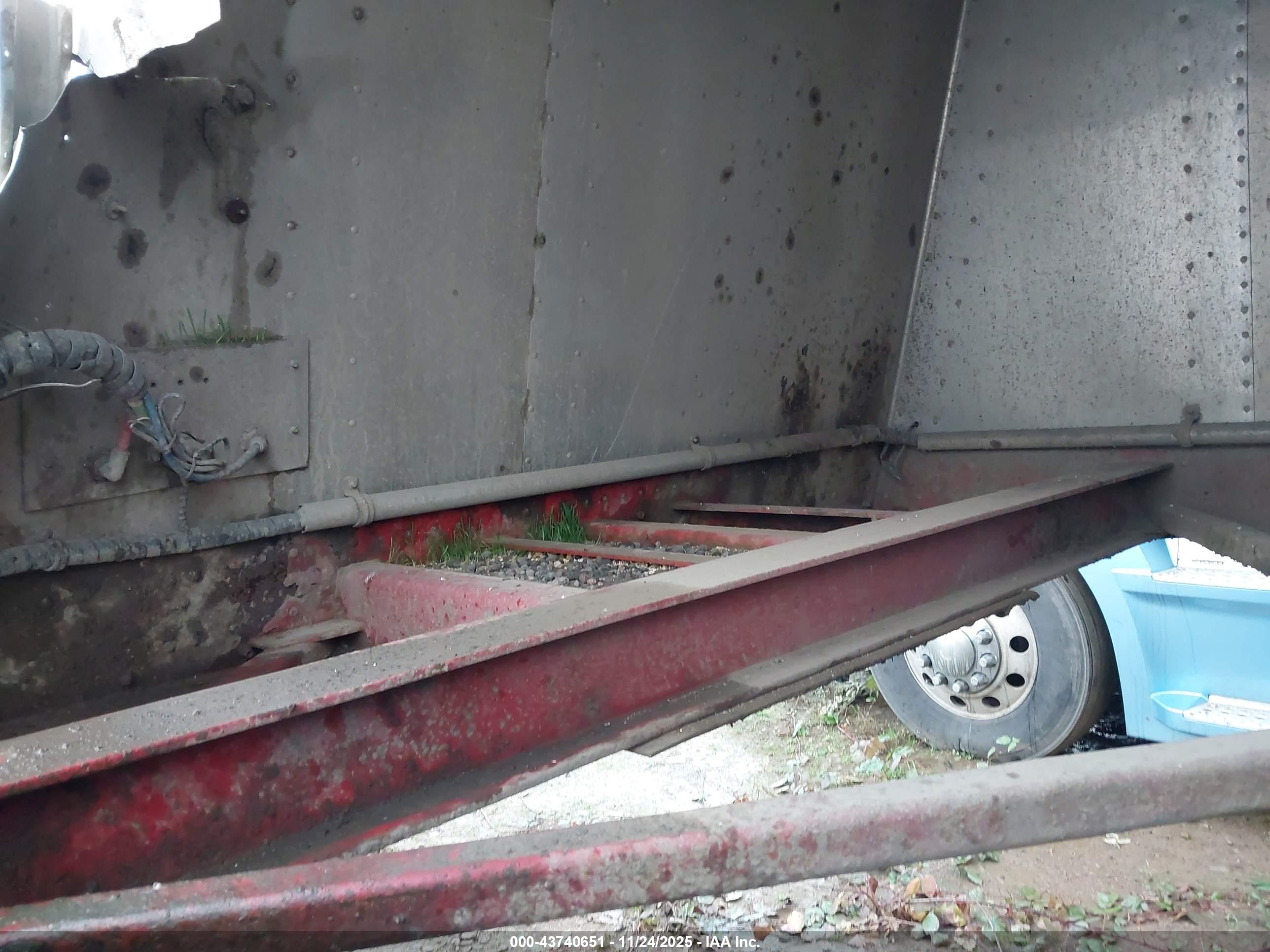 WESTERN TRAILERS image 8