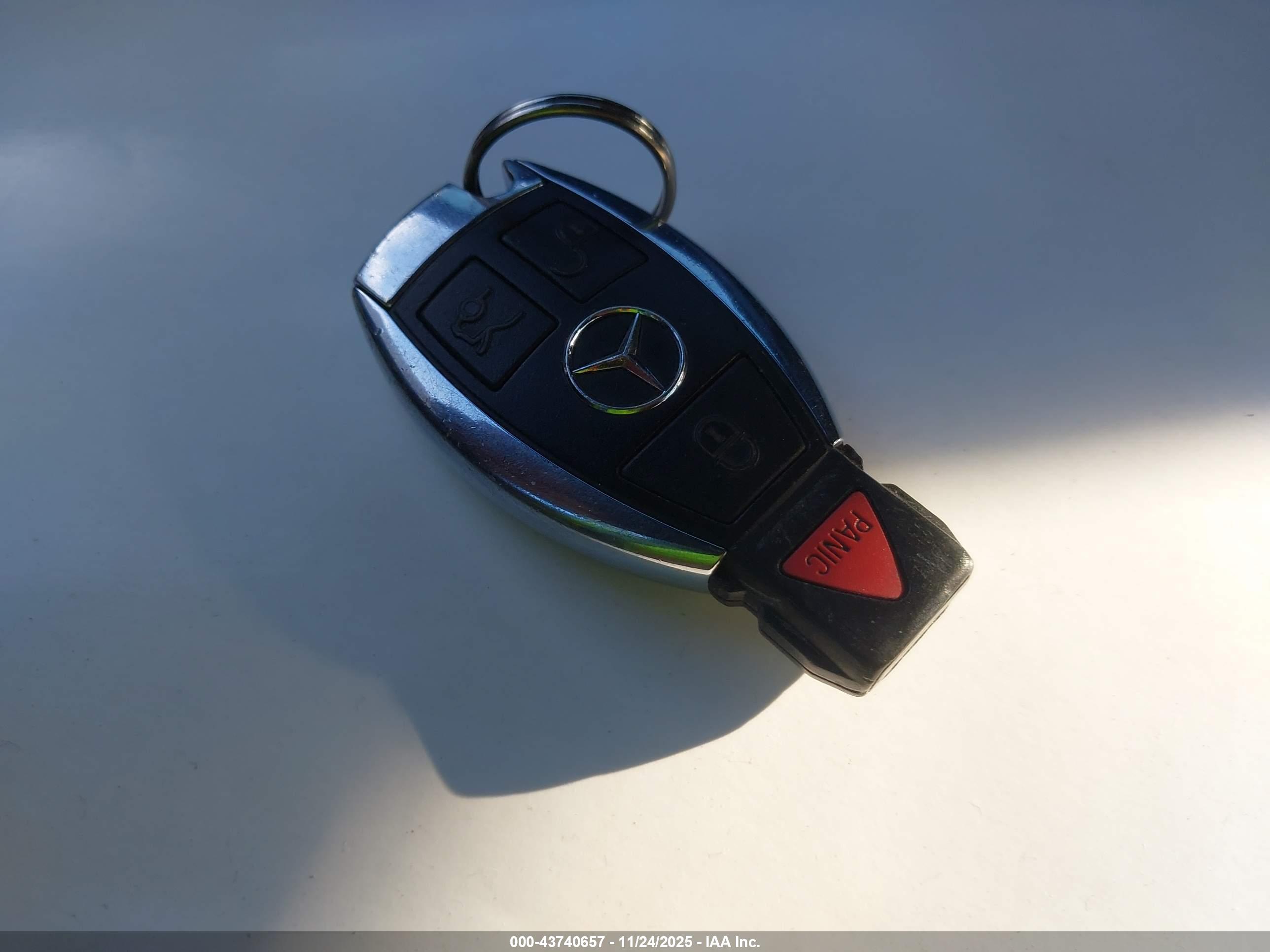 MERCEDES-BENZ C image 11