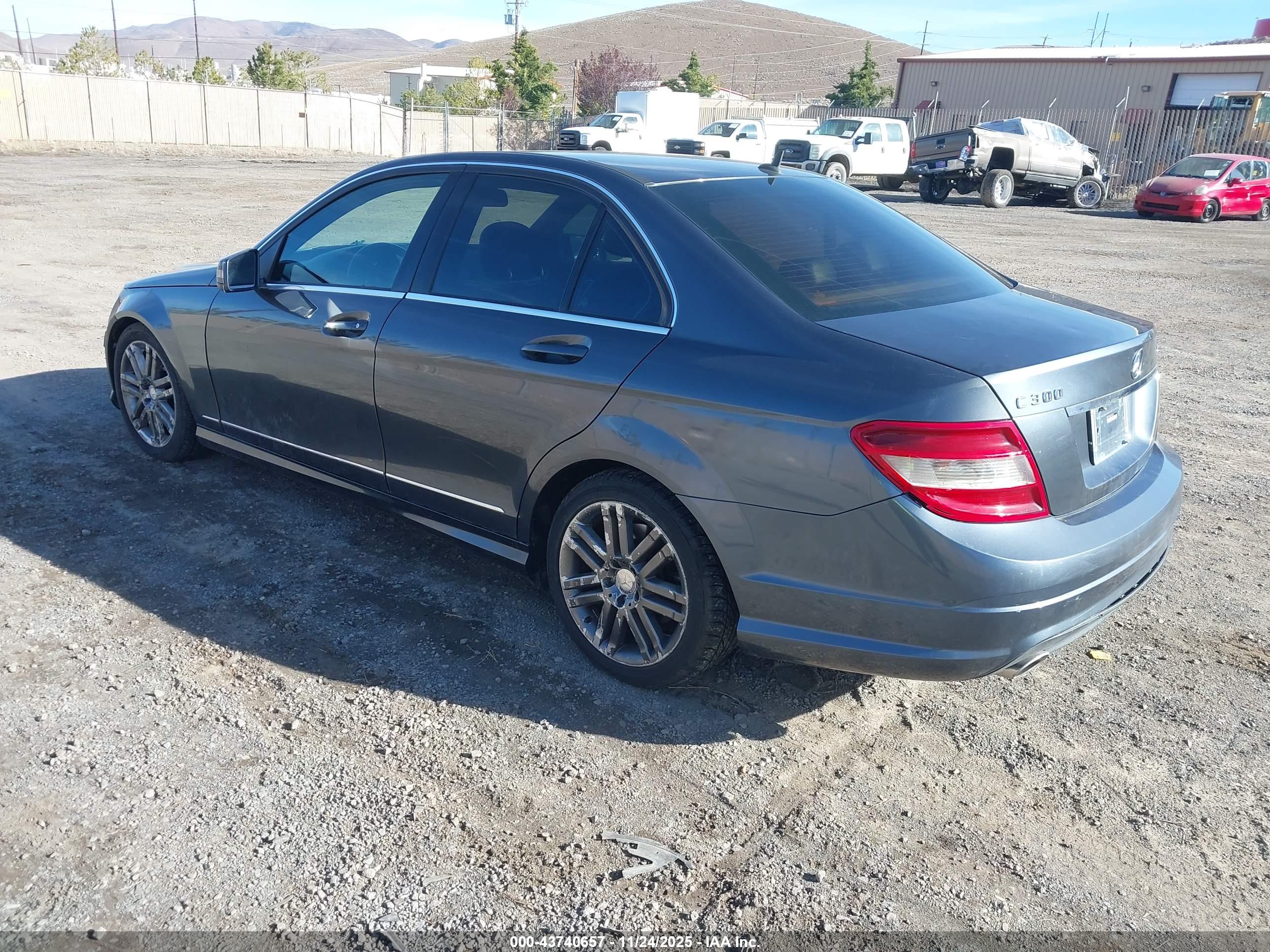 MERCEDES-BENZ C image 3