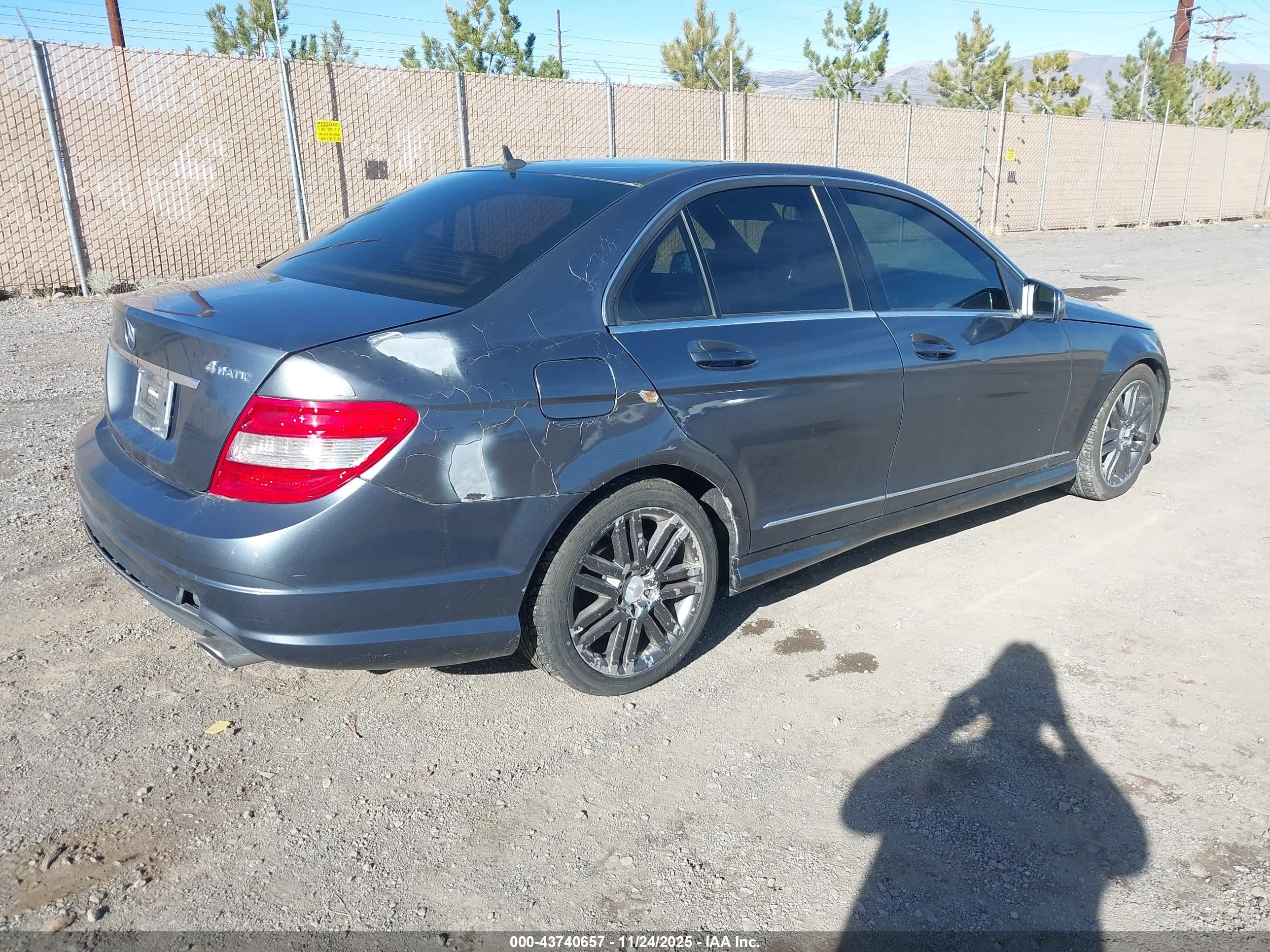 MERCEDES-BENZ C image 4